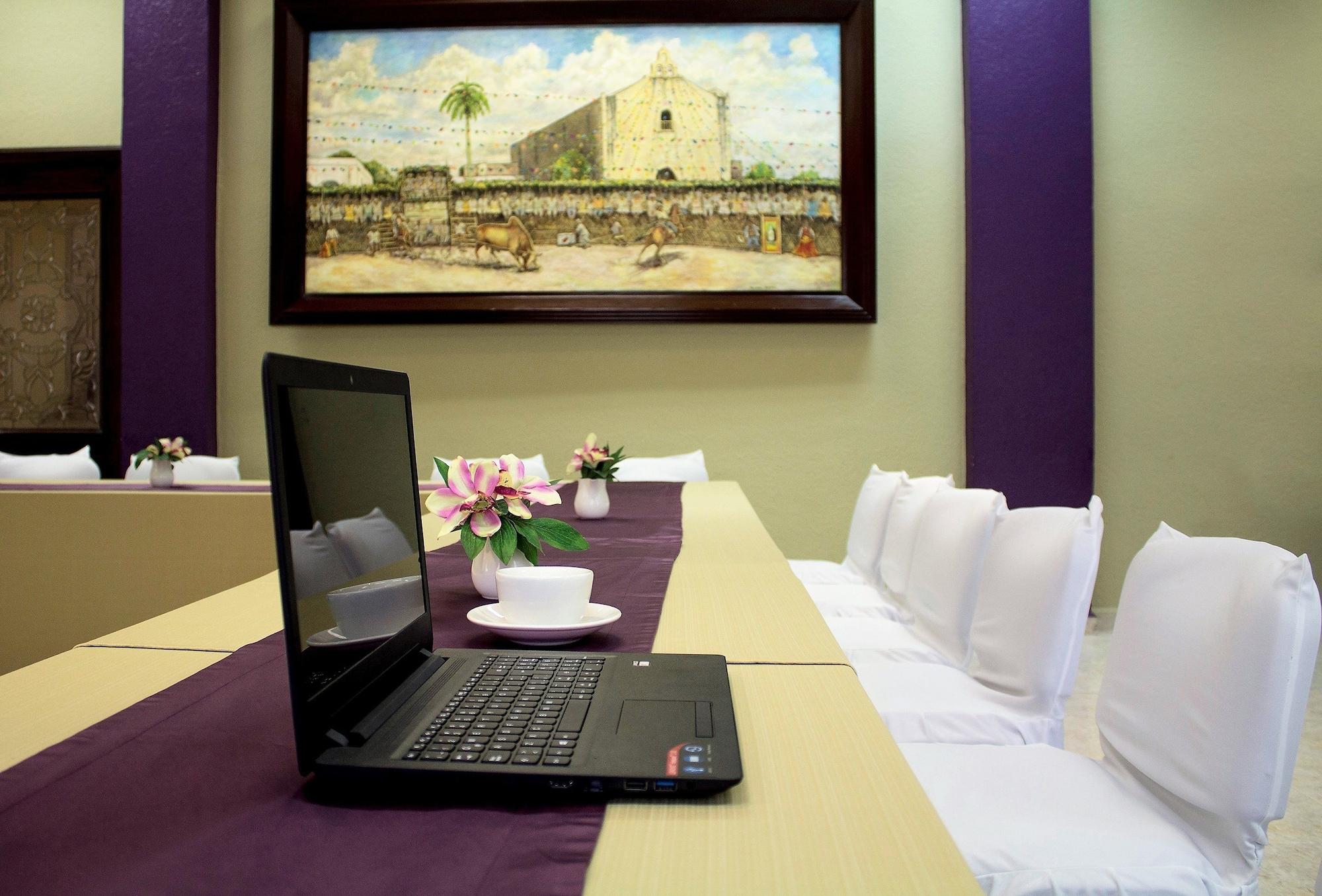 Sala de Reuniones Hotel Plaza Campeche