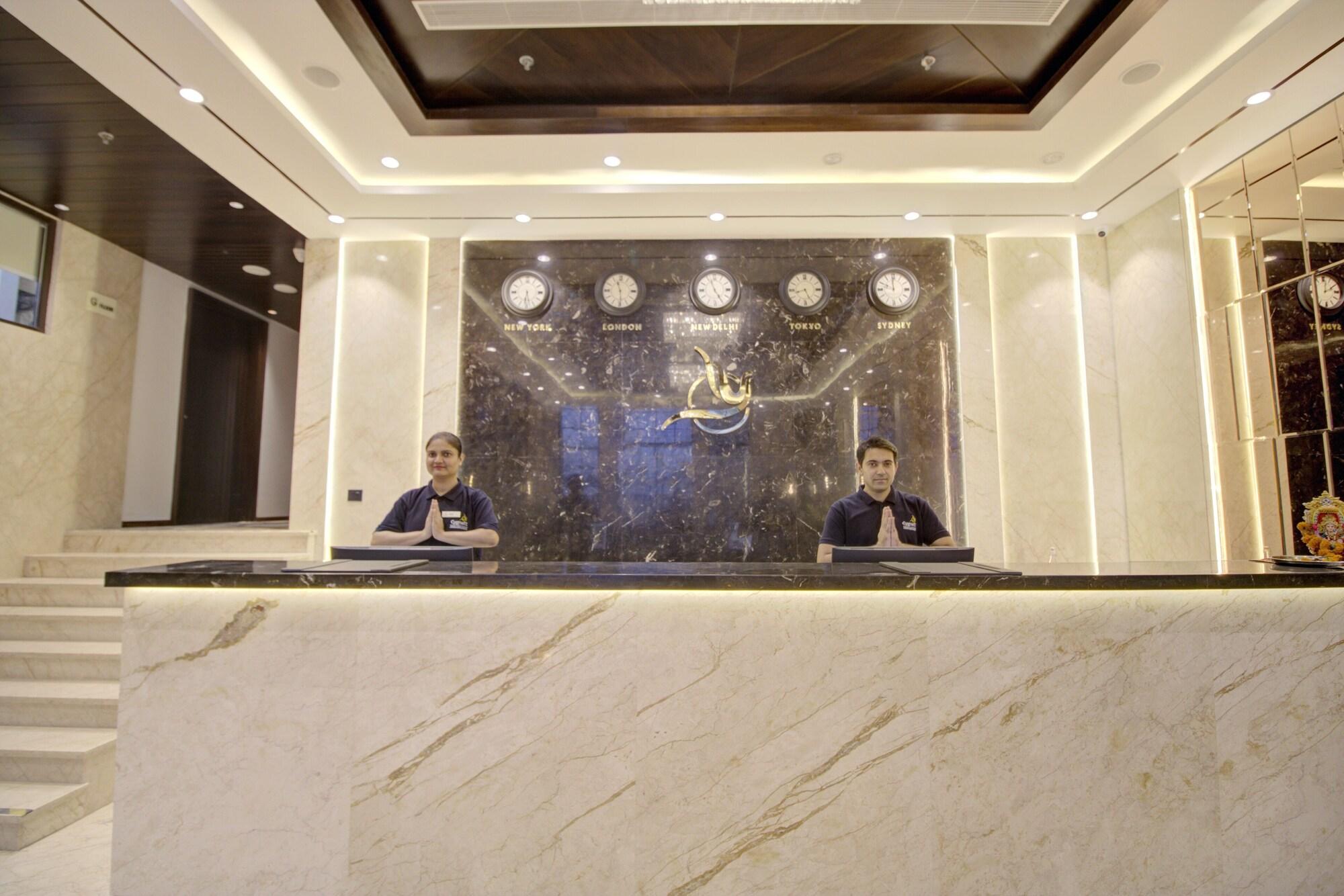 Vista Lobby Cygnett Collection KK Hotel