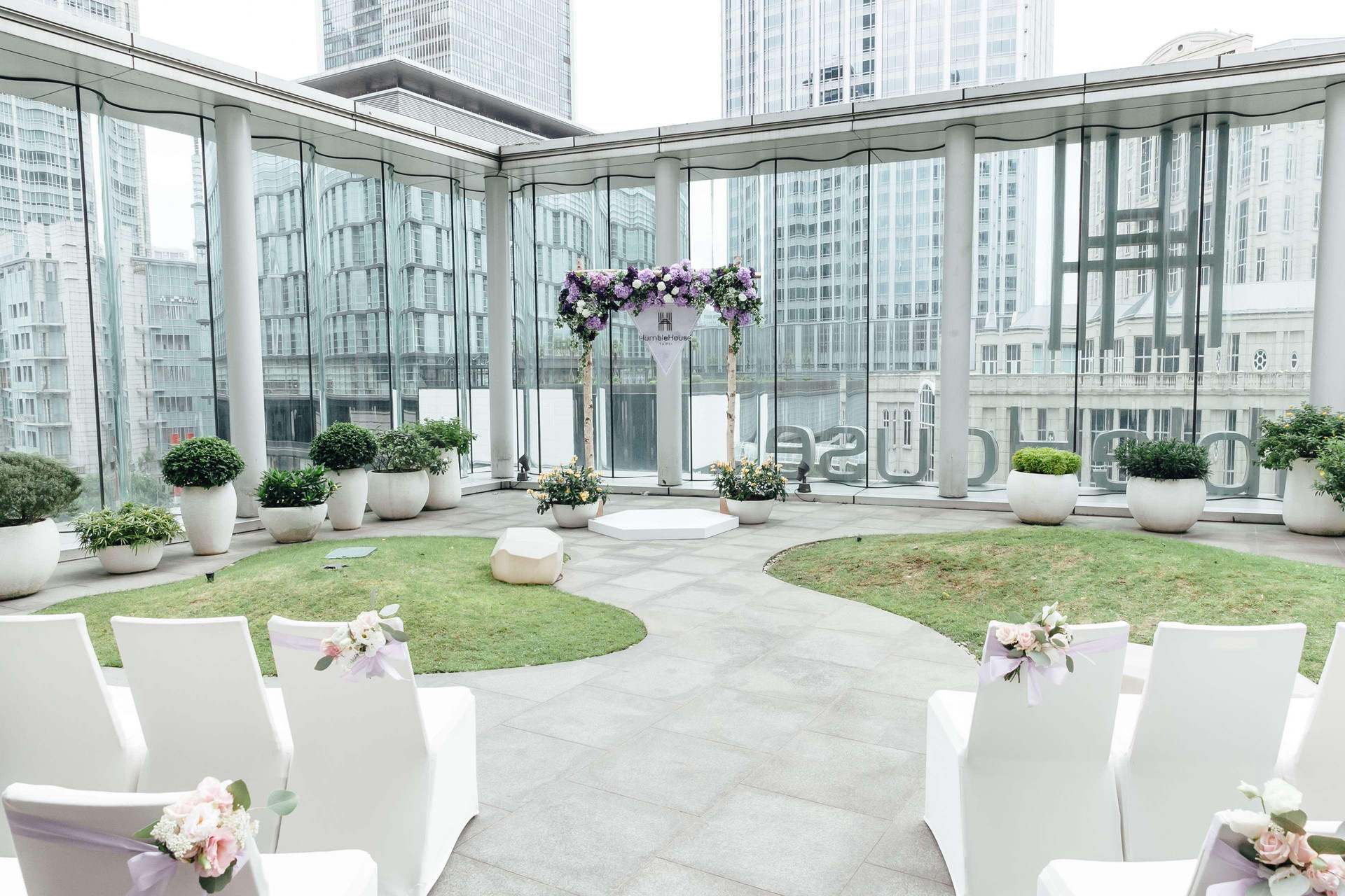 Vista Exterior Humble House Hotel Taipei, Curio Collection by Hilton