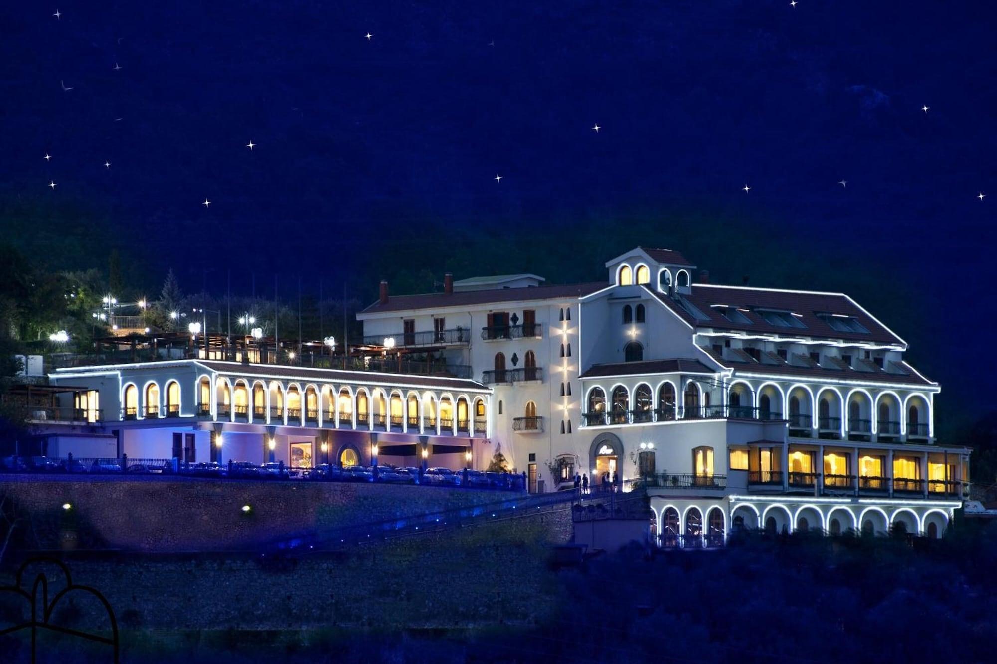 Vista Exterior San Lorenzo - Boutique Hotel & SPA