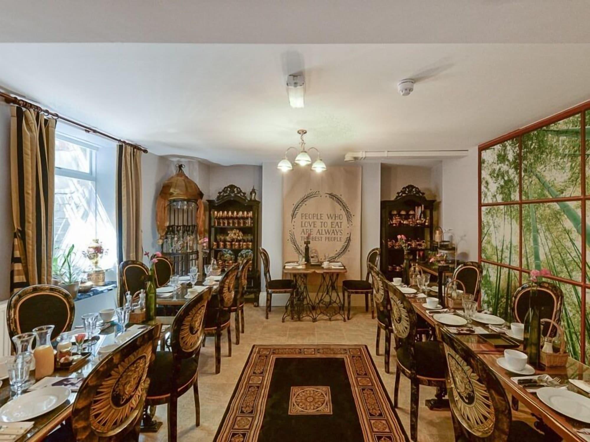 Restaurant Mama's Inn Boutique Guest House