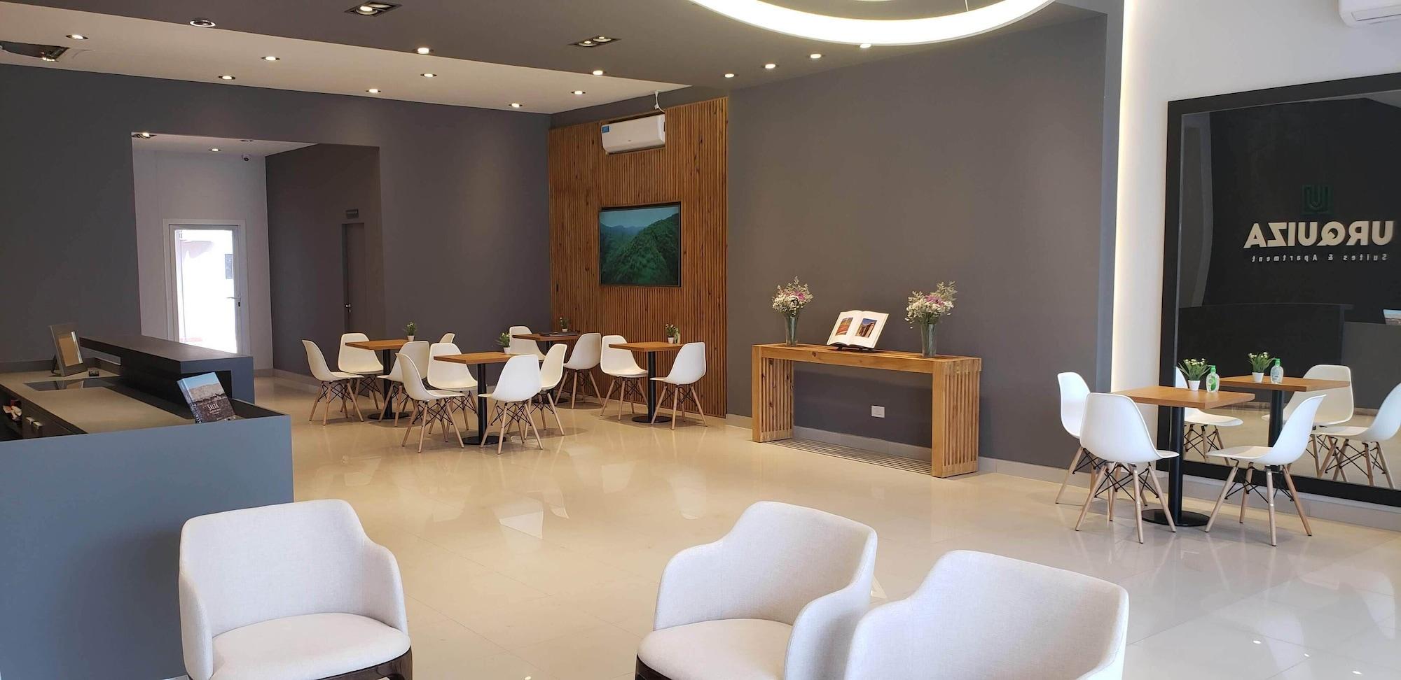 Vista Lobby Urquiza Suites Salta