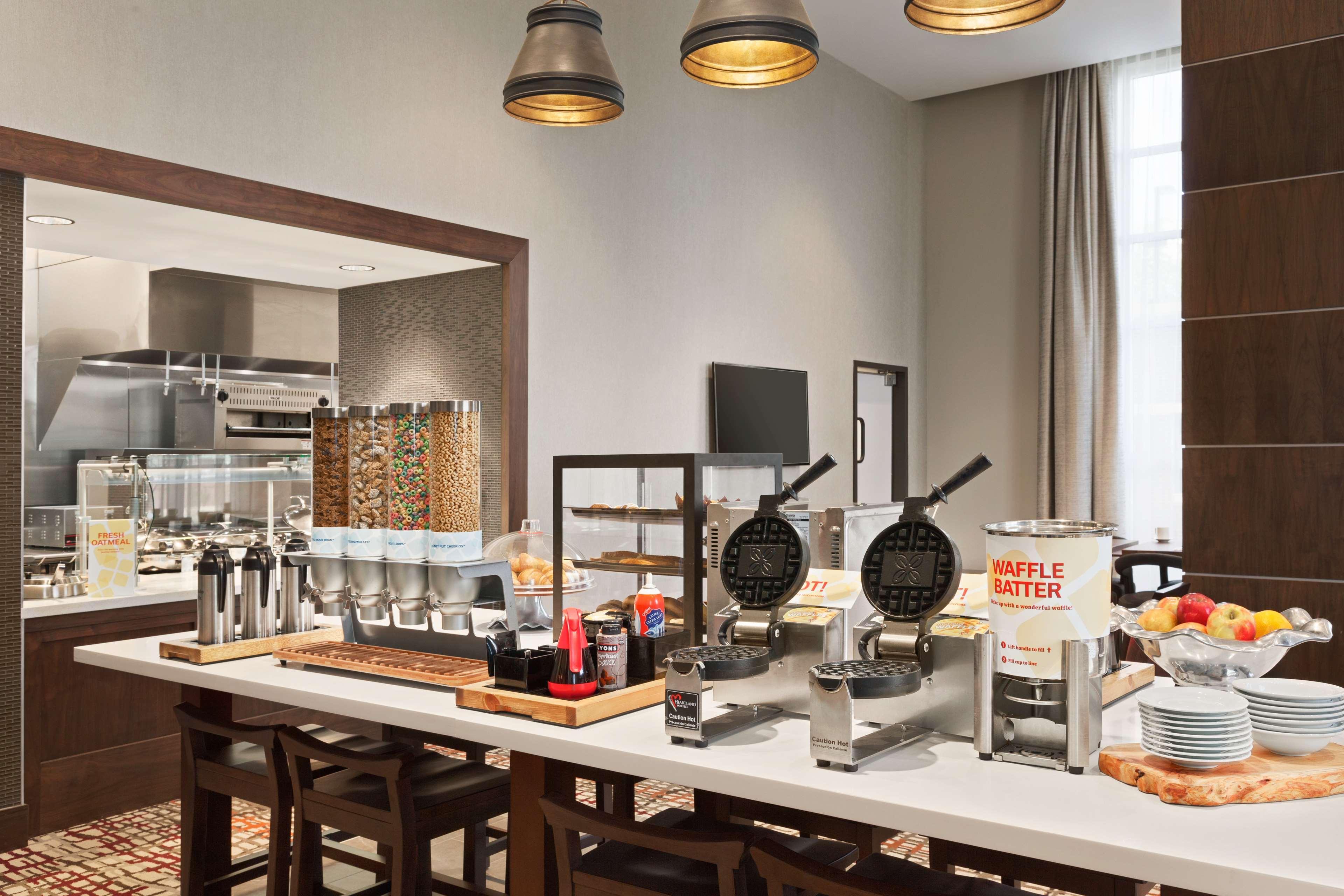 Restaurant Hilton Garden Inn Charlotte SouthPark