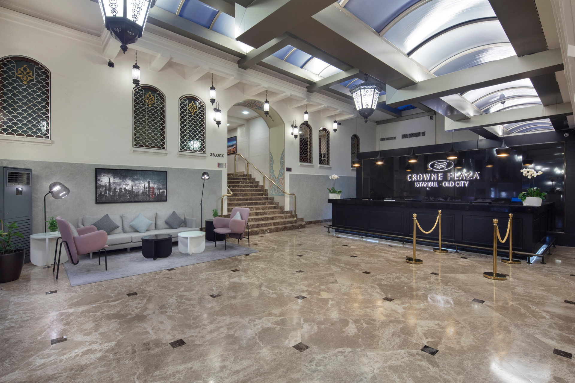 Vista Exterior Crowne Plaza Istanbul - Old City by IHG