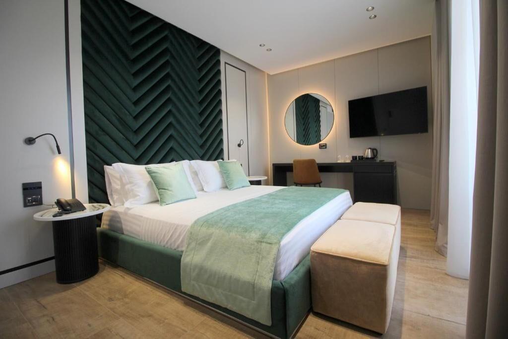 Varios Rozafa Palace Hotel