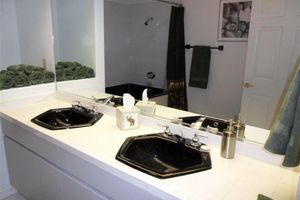 Alquiler Vacacional - Best Location - Walk to local restaurants and shopping, across from Hyatt