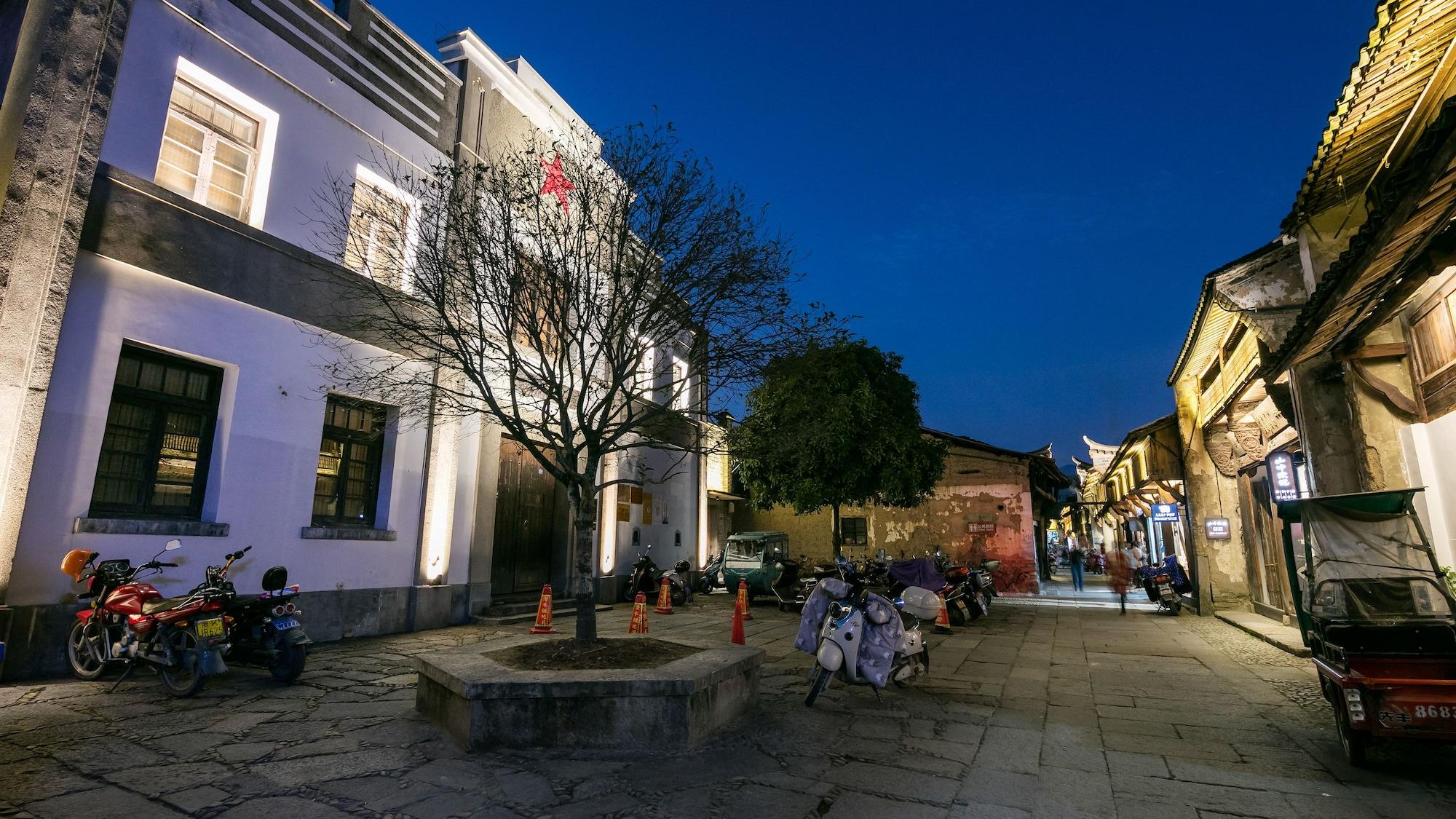 Vista Exterior Floral Hotel Songyang Niaoshe