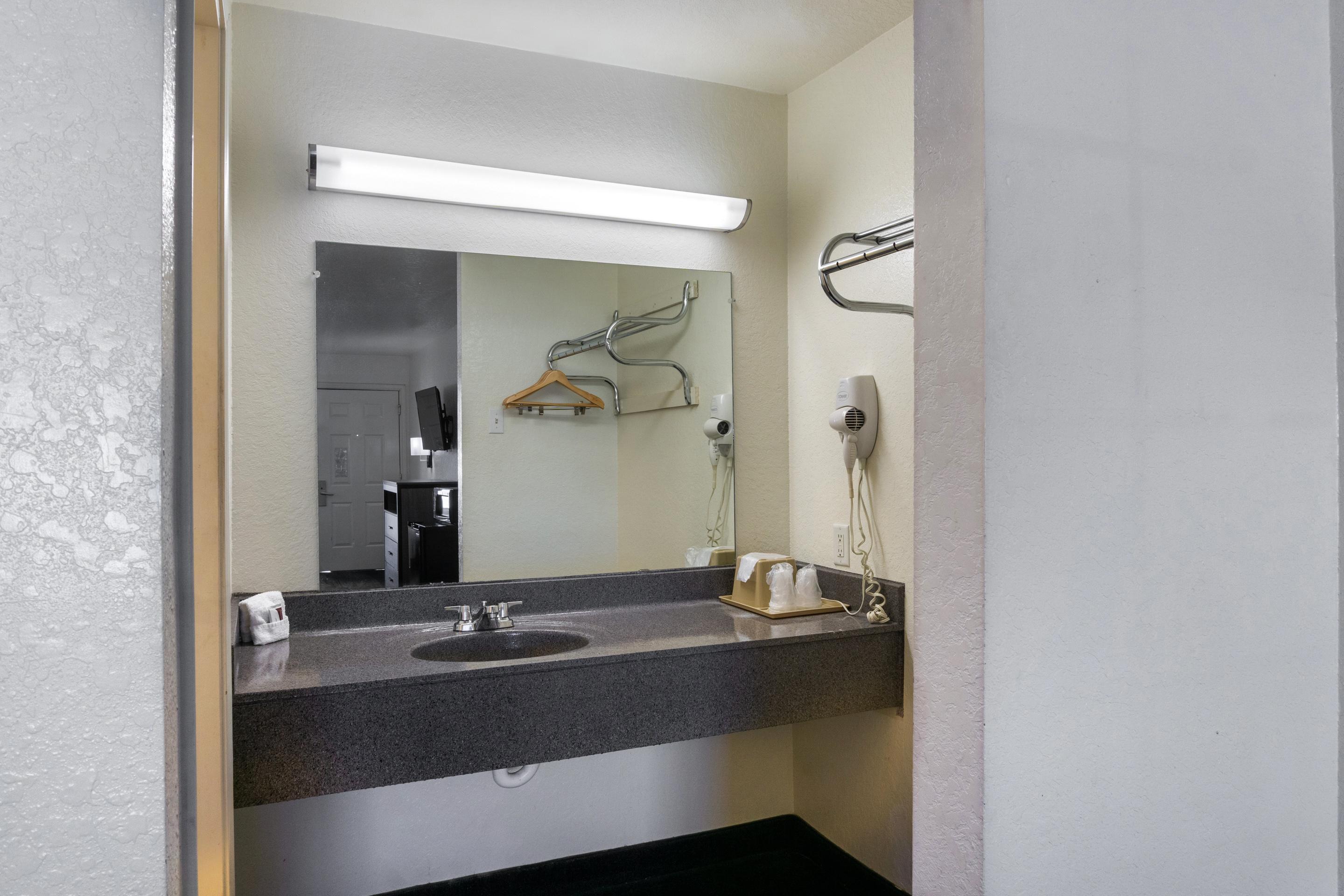Equipamiento de Habitación OYO Inn & Suites Medical Center San Antonio
