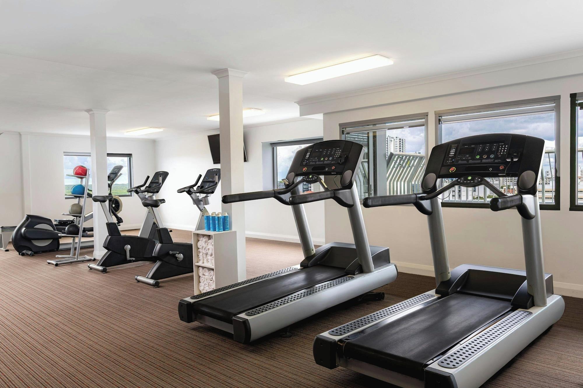 Gimnasio Courtyard By Marriott Darwin