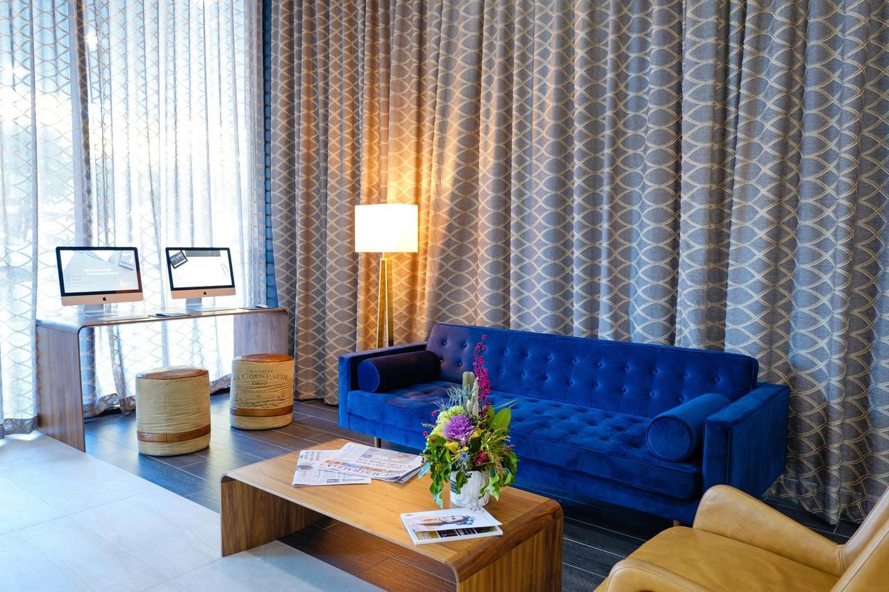 Vista Lobby Mantra Albury Hotel