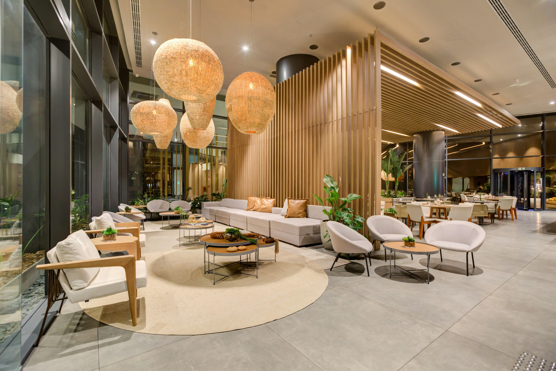 Lobby view DoubleTree by Hilton Porto Alegre