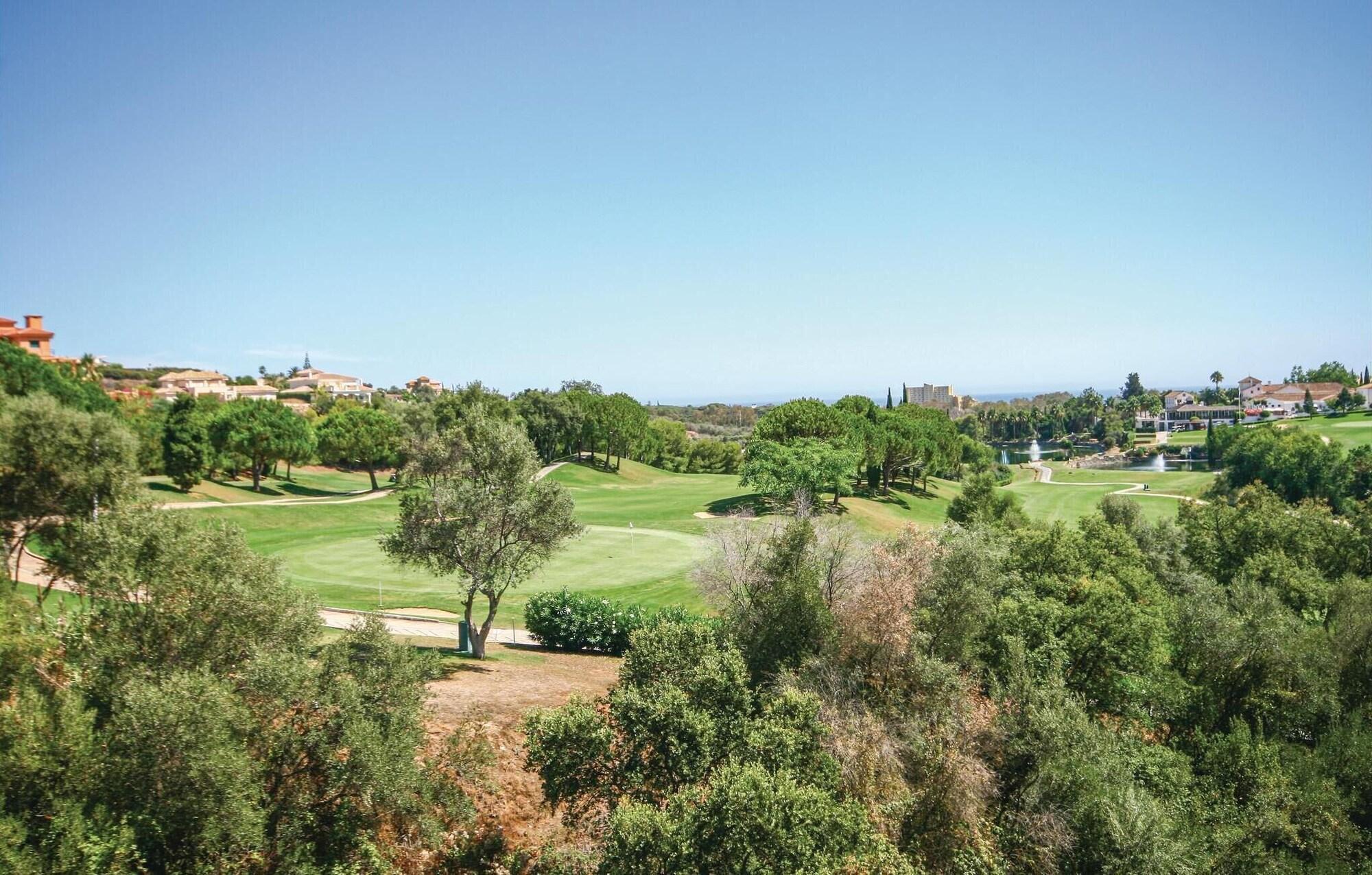 Campo de Golf Stunning Apartment in Marbella With Outdoor Swimming Pool, Wifi and 2 Bedrooms