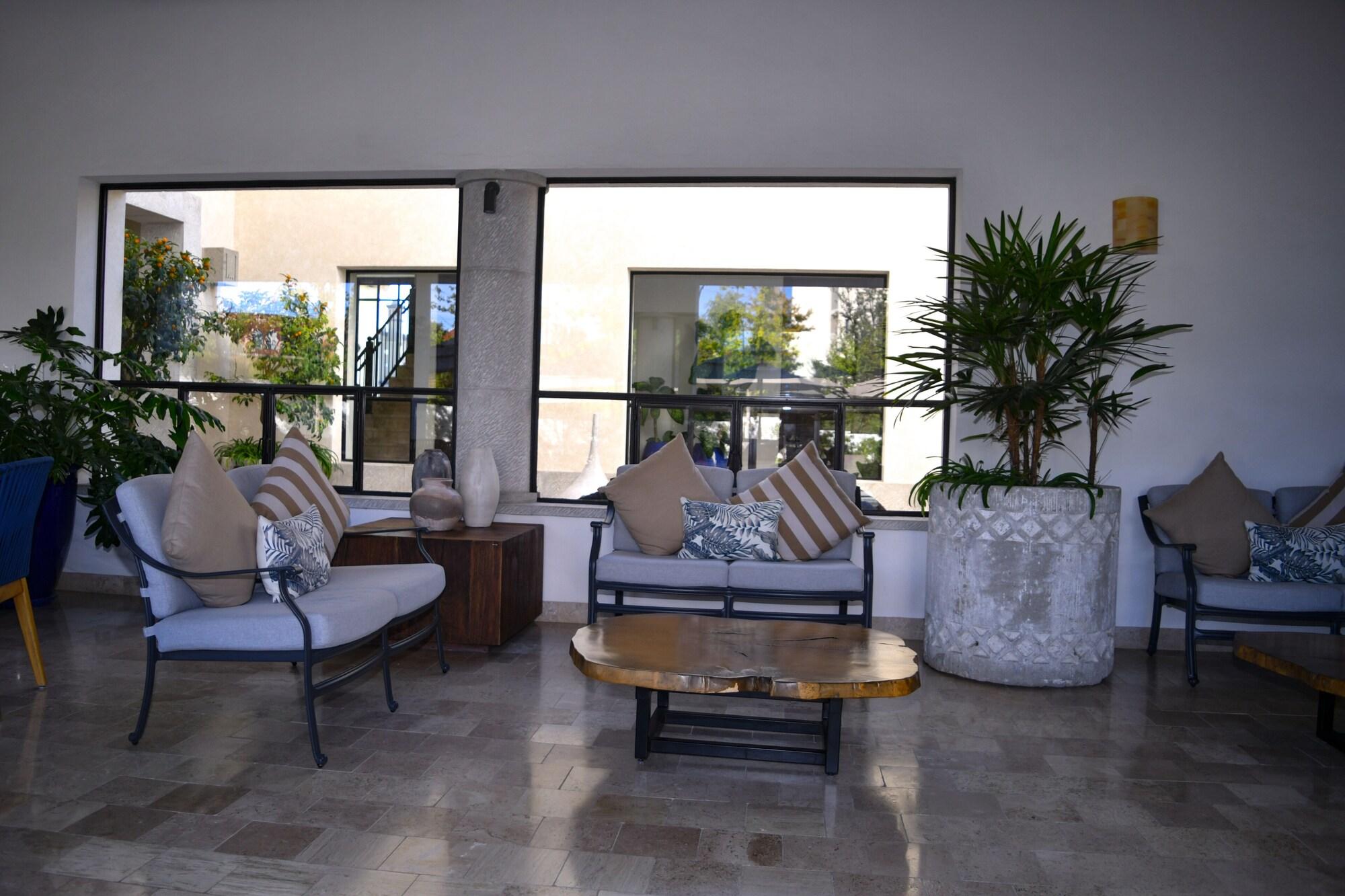 Vista Lobby Casa Itzae La Luminaria Dog Friendly