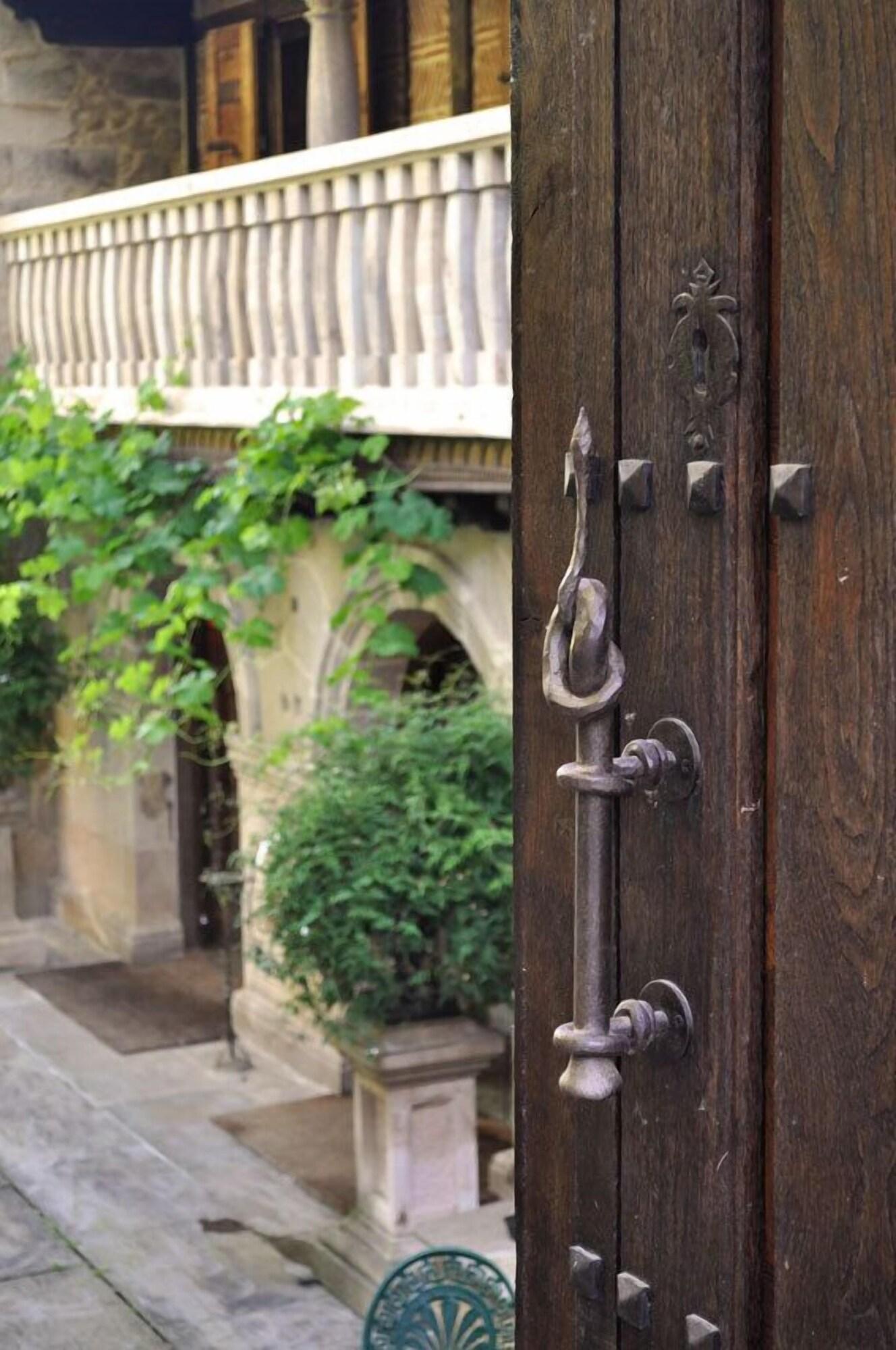 Vista Exterior Hotel Palacio de Trasvilla