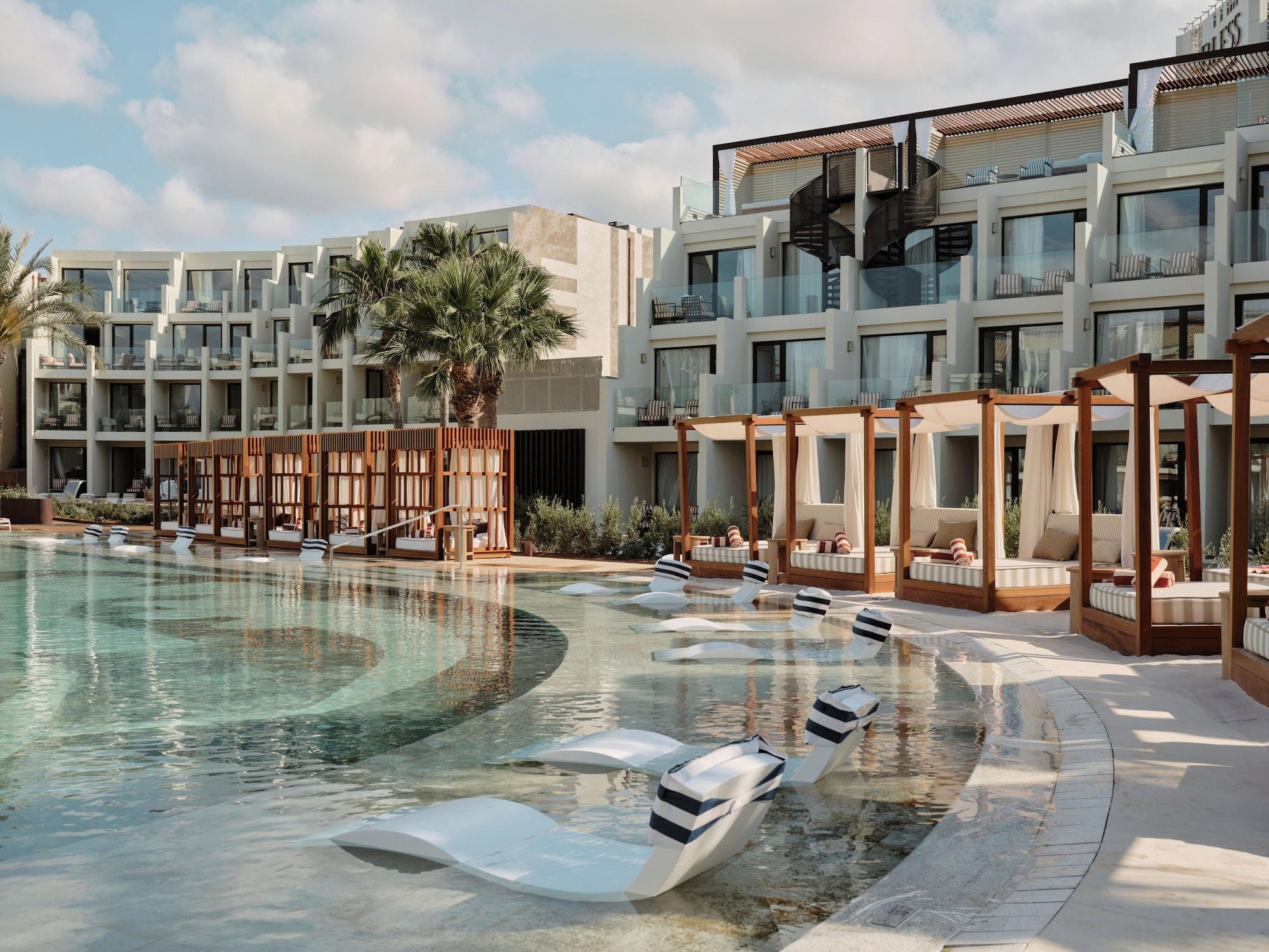 Vista Piscina BLESS Ibiza The Site - Preferred Hotels & Resorts, Legend Collection