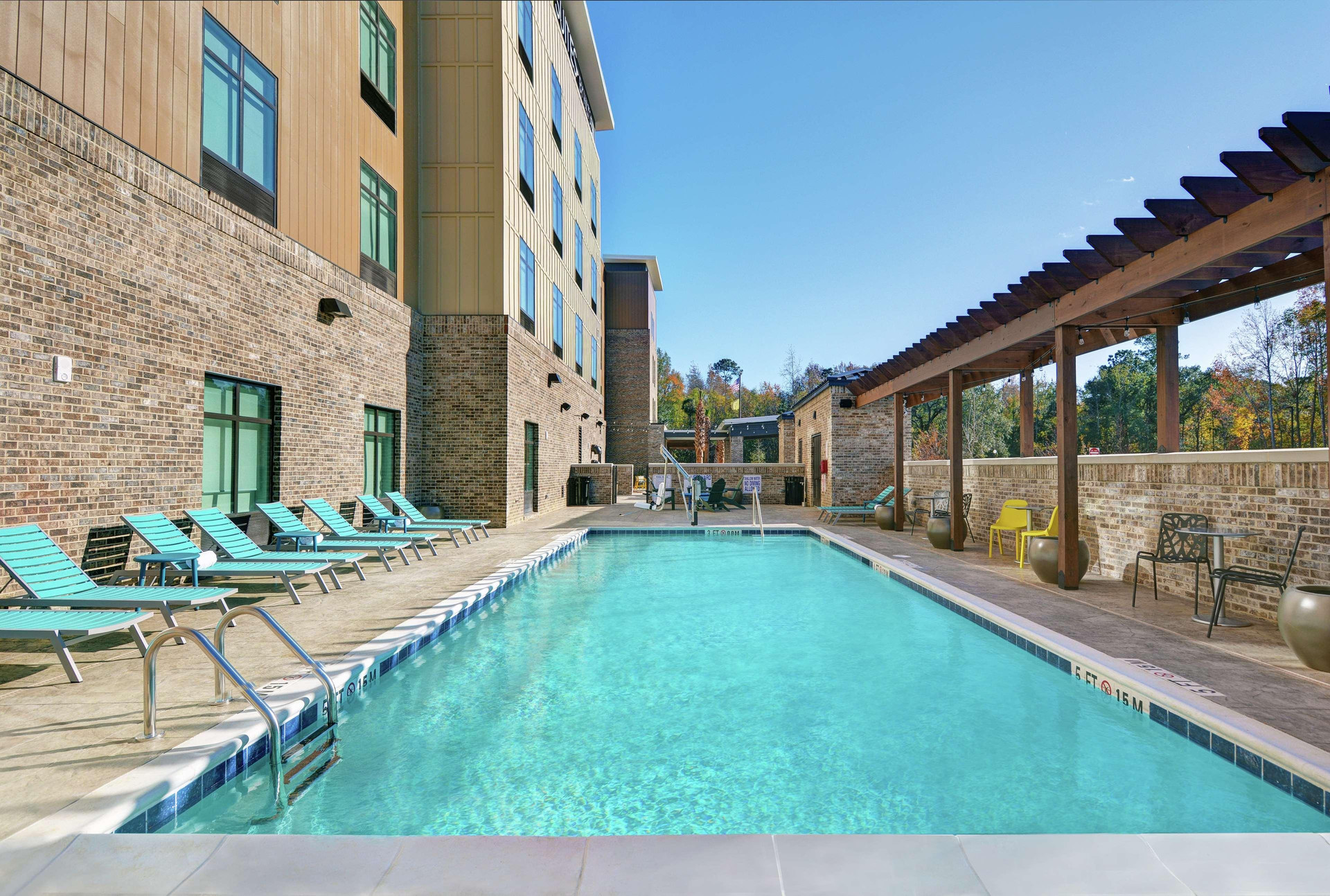 Vista Piscina Home2 Suites by Hilton Charleston Daniel Island