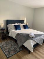 Alquiler Vacacional - Bright Large New 1 Bed, Centrally Located