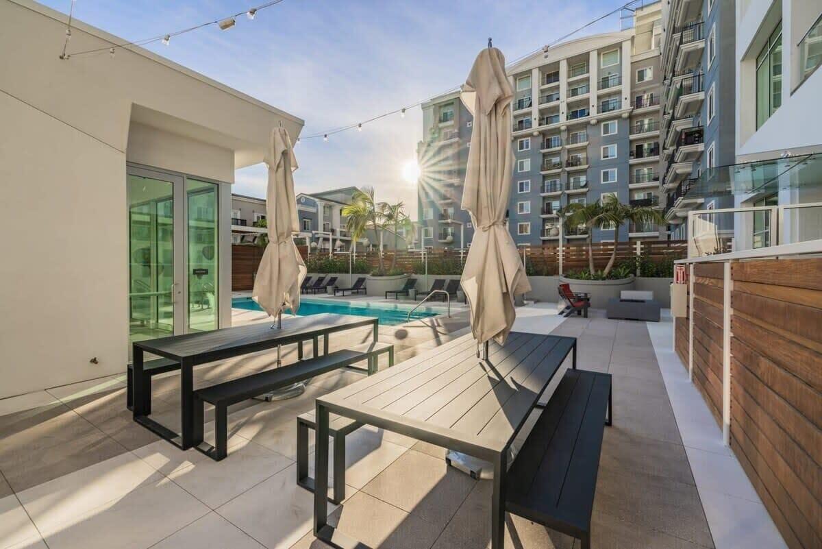 Restaurant @ Marbella Lane - Aesthetic 2BR W/ocean Views