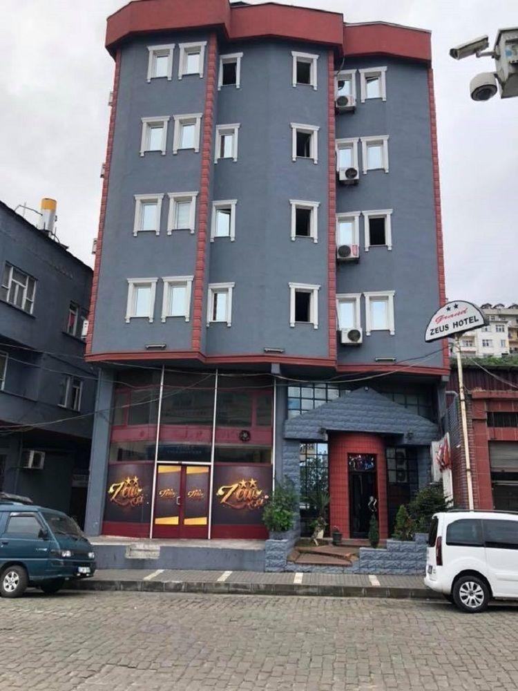 Varios Grand Zeus Hotel