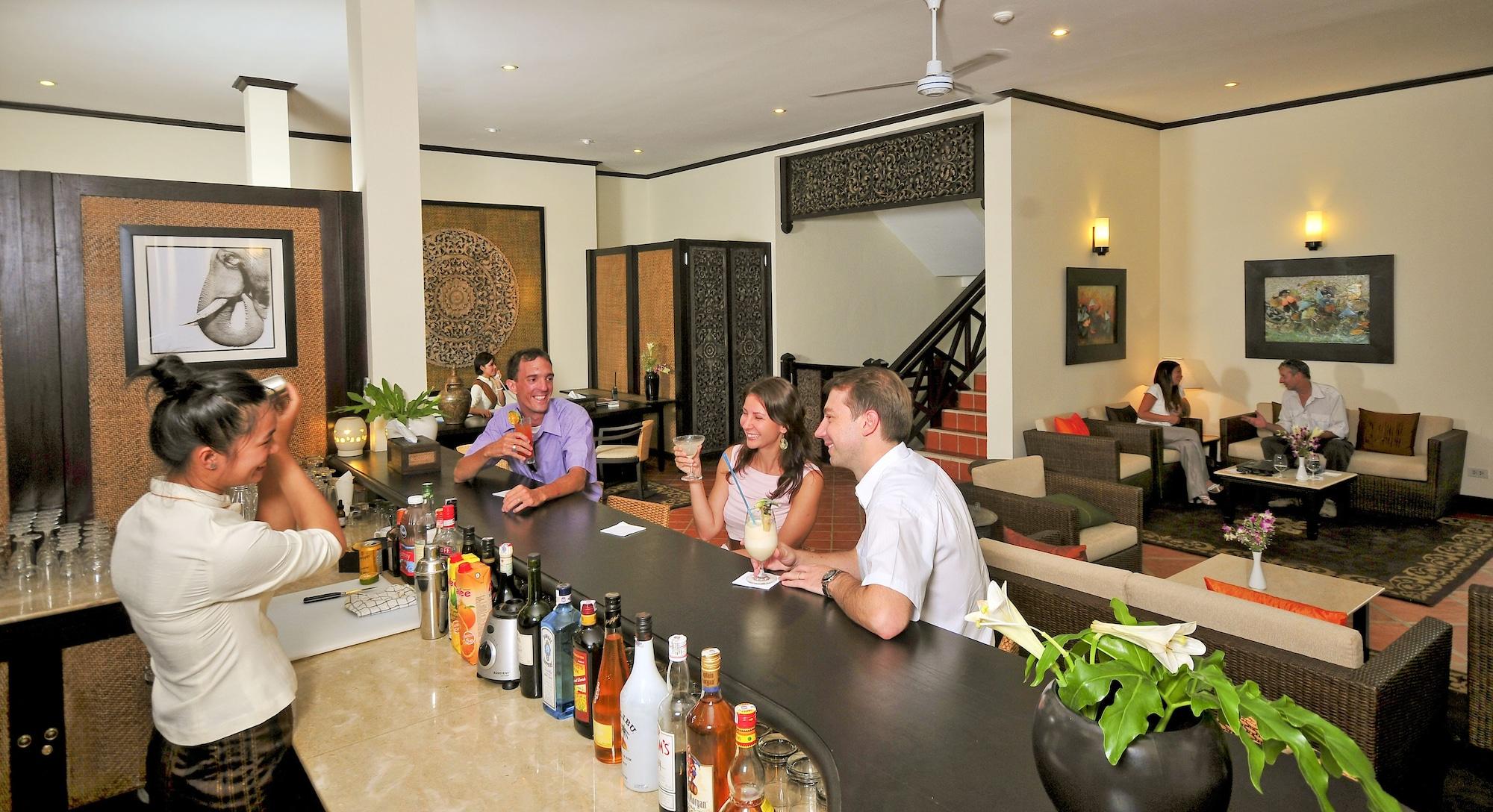 Bar/Salón Ansara Hotel