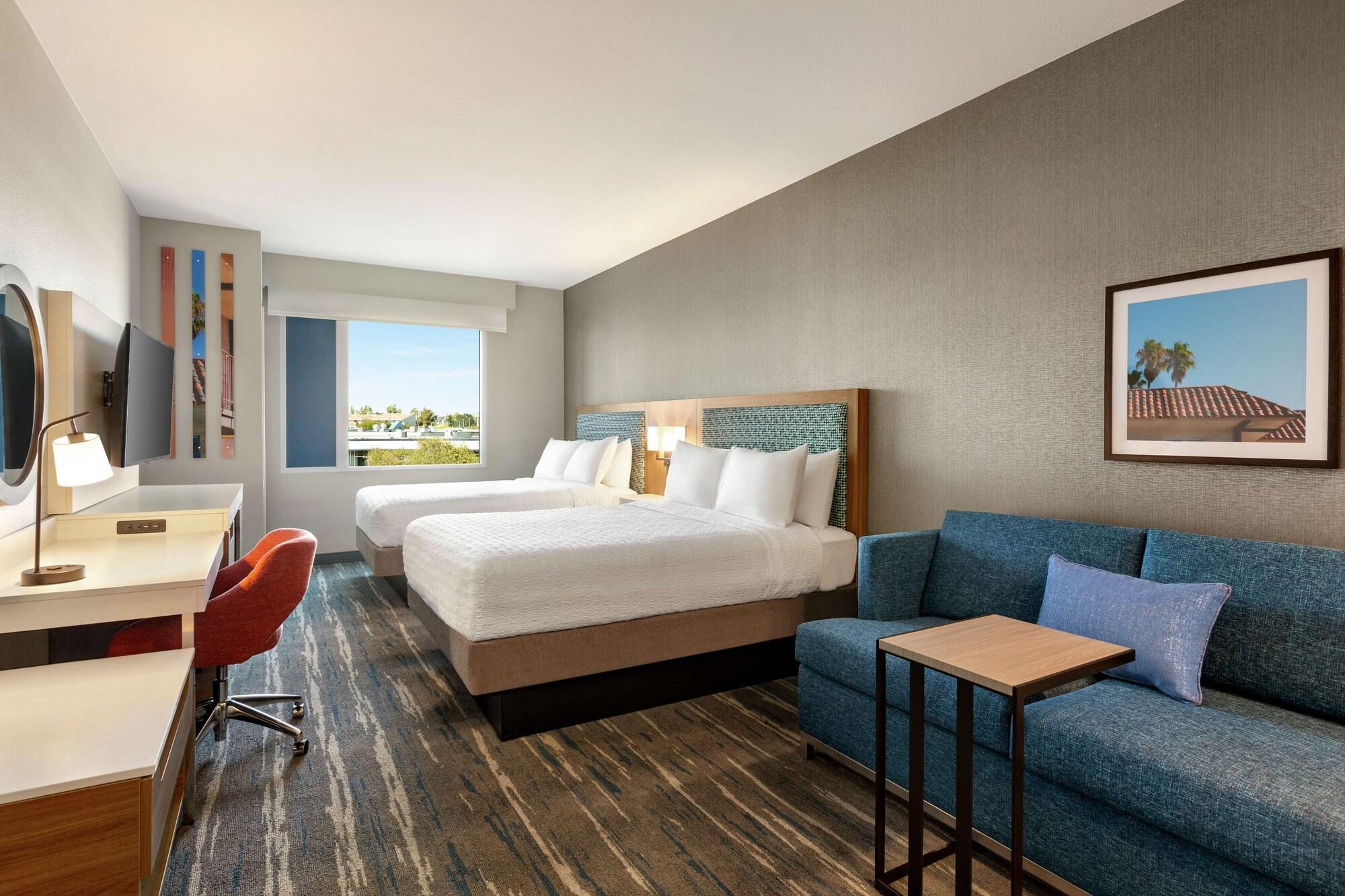 Habitación Hampton Inn & Suites San Mateo-San Francisco Airport