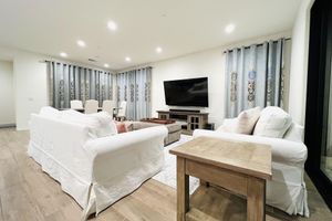 Alquiler Vacacional - Luxury Home with Community Pool Spa 5 Mins to UCSB
