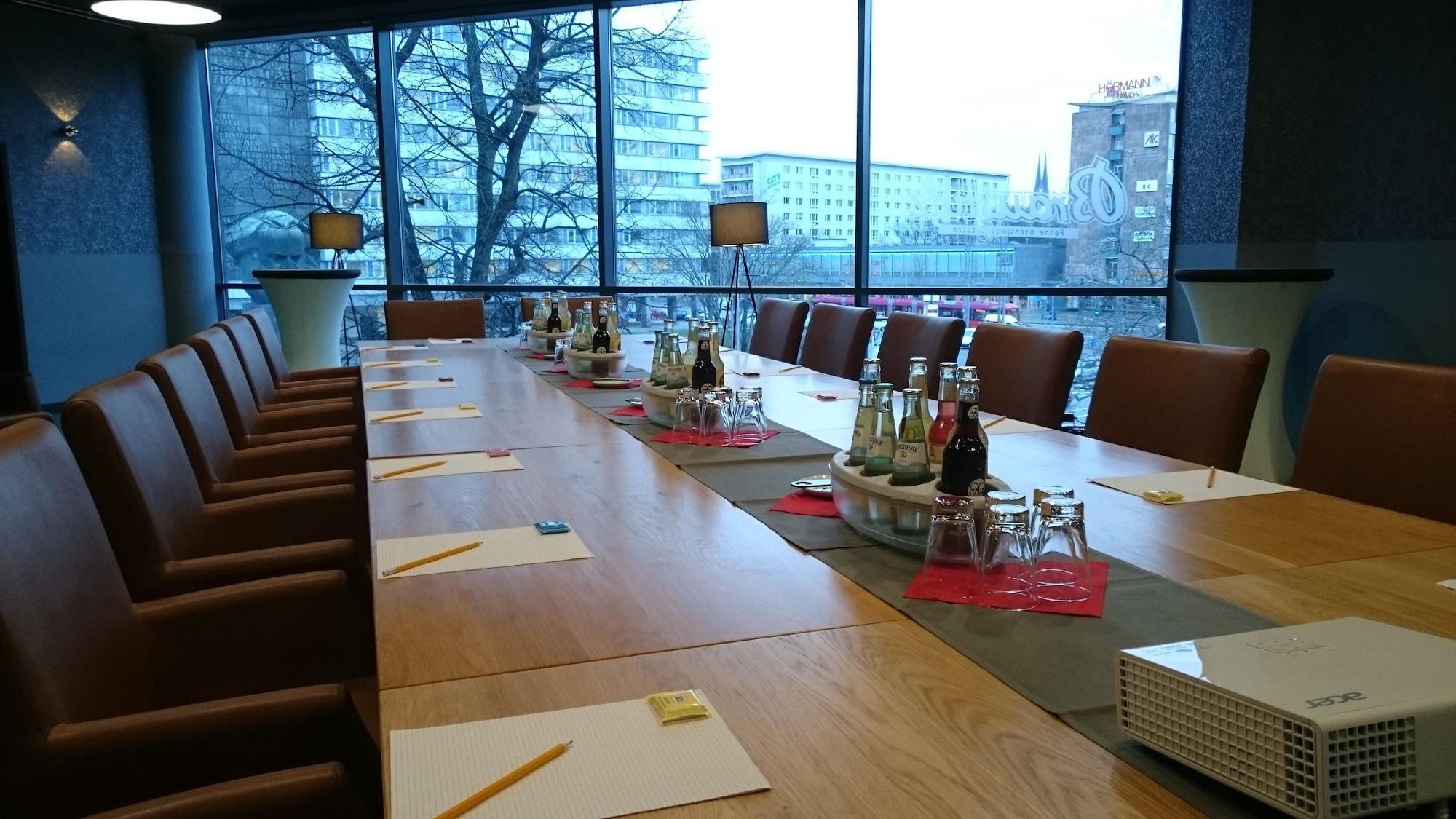 Sala de Reuniones BIENDO Hotel Chemnitz
