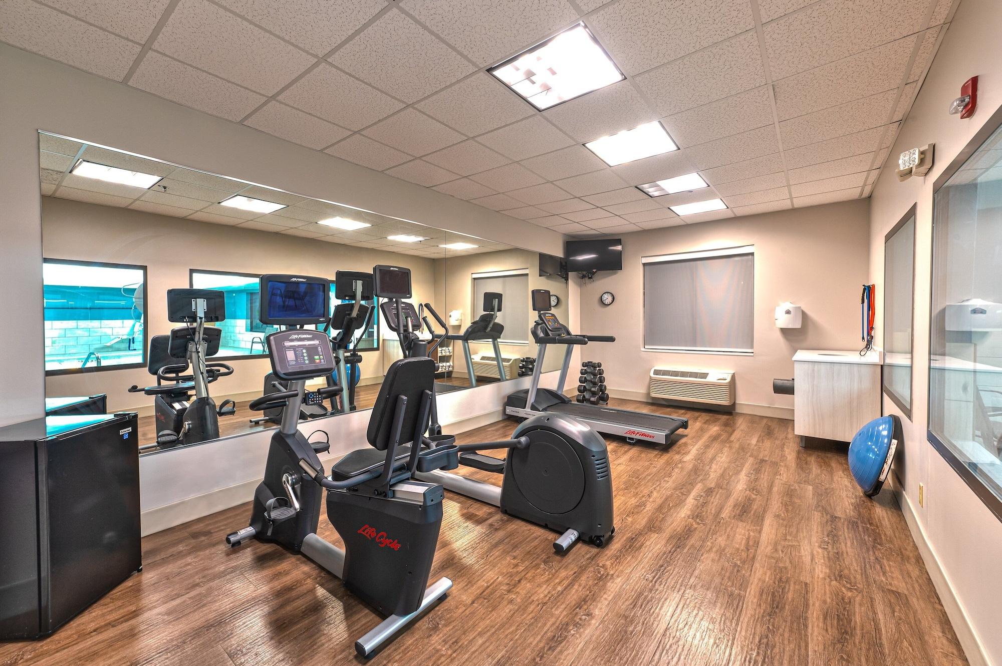 Gimnasio Holiday Inn Express Hotel & Suites Goshen by IHG