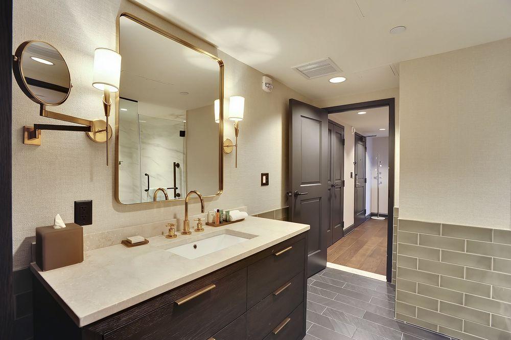 Bathroom Washington Hilton