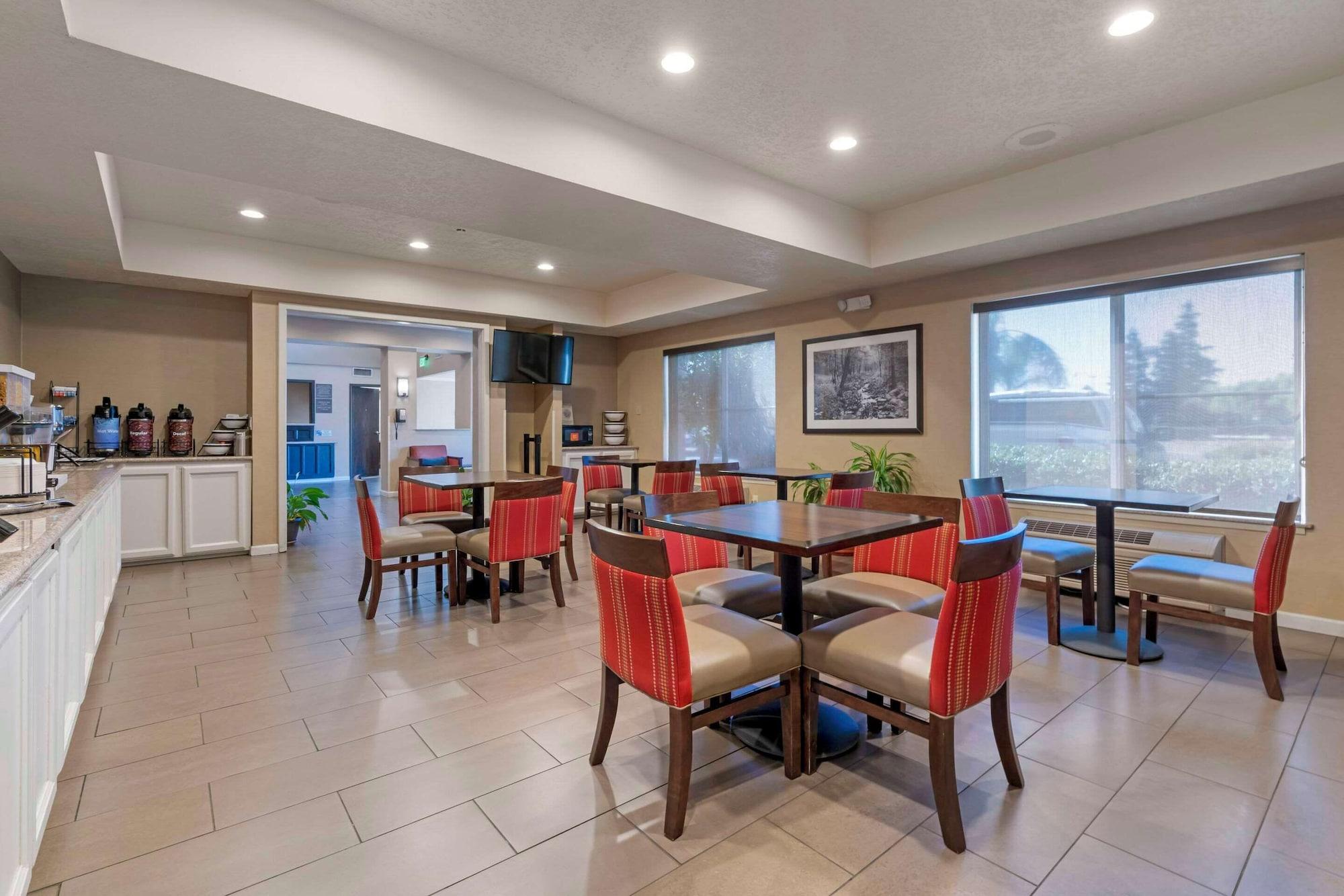 Restaurant Comfort Inn Lathrop - Stockton Airport