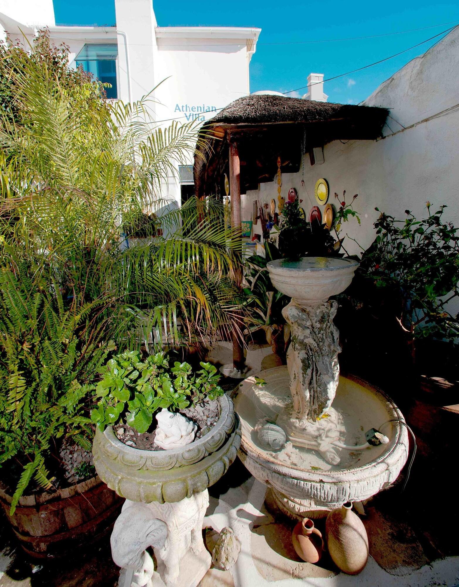 Vista Exterior Athenian Villa