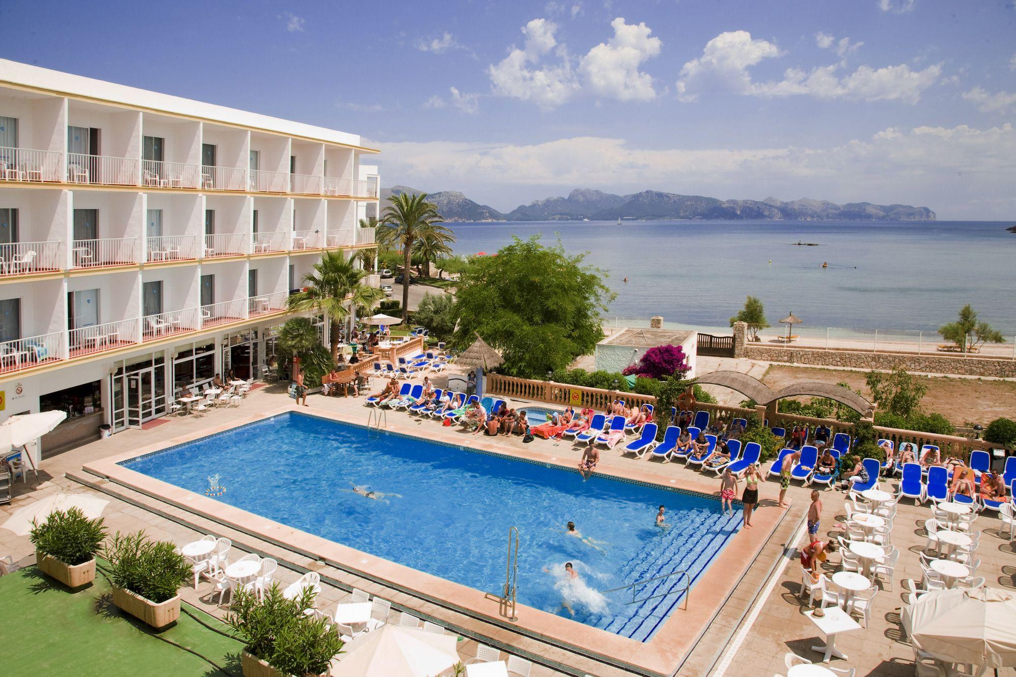 Vista Piscina Smartline Panoramic Hotel