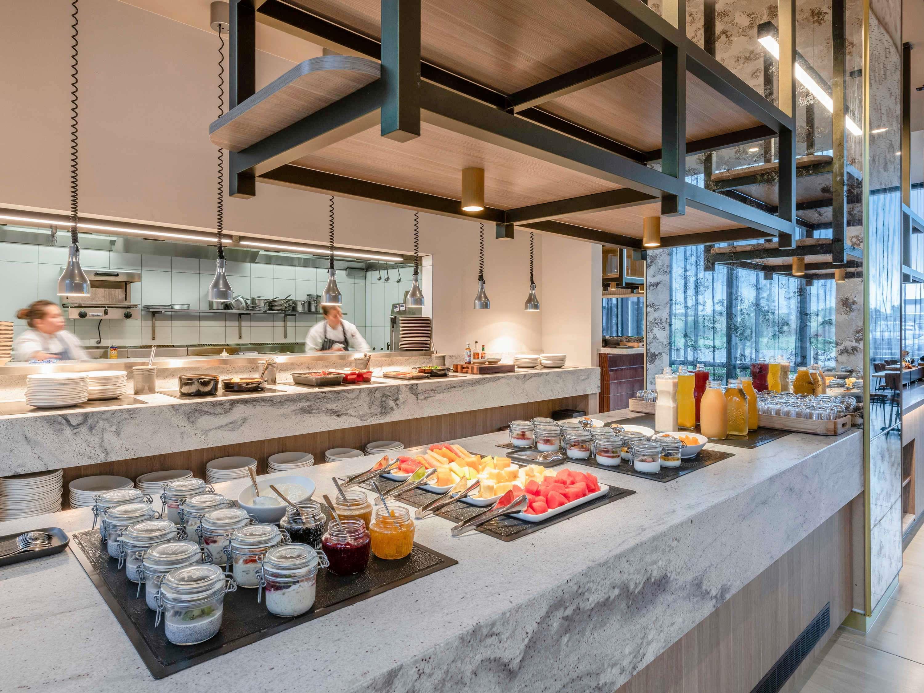 Restaurant Mantra Melbourne Epping