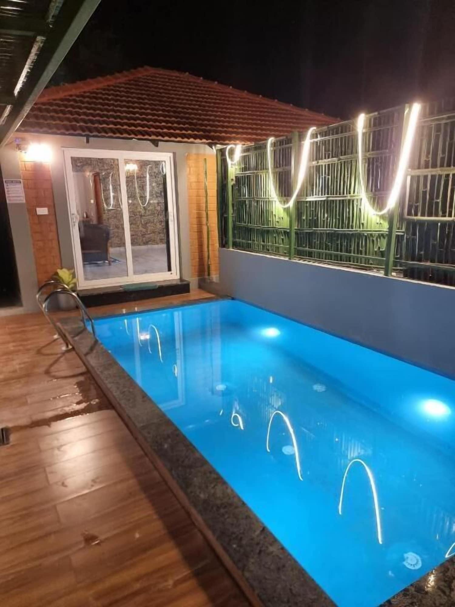 Vista Piscina KK SELFIE POINT RESORT