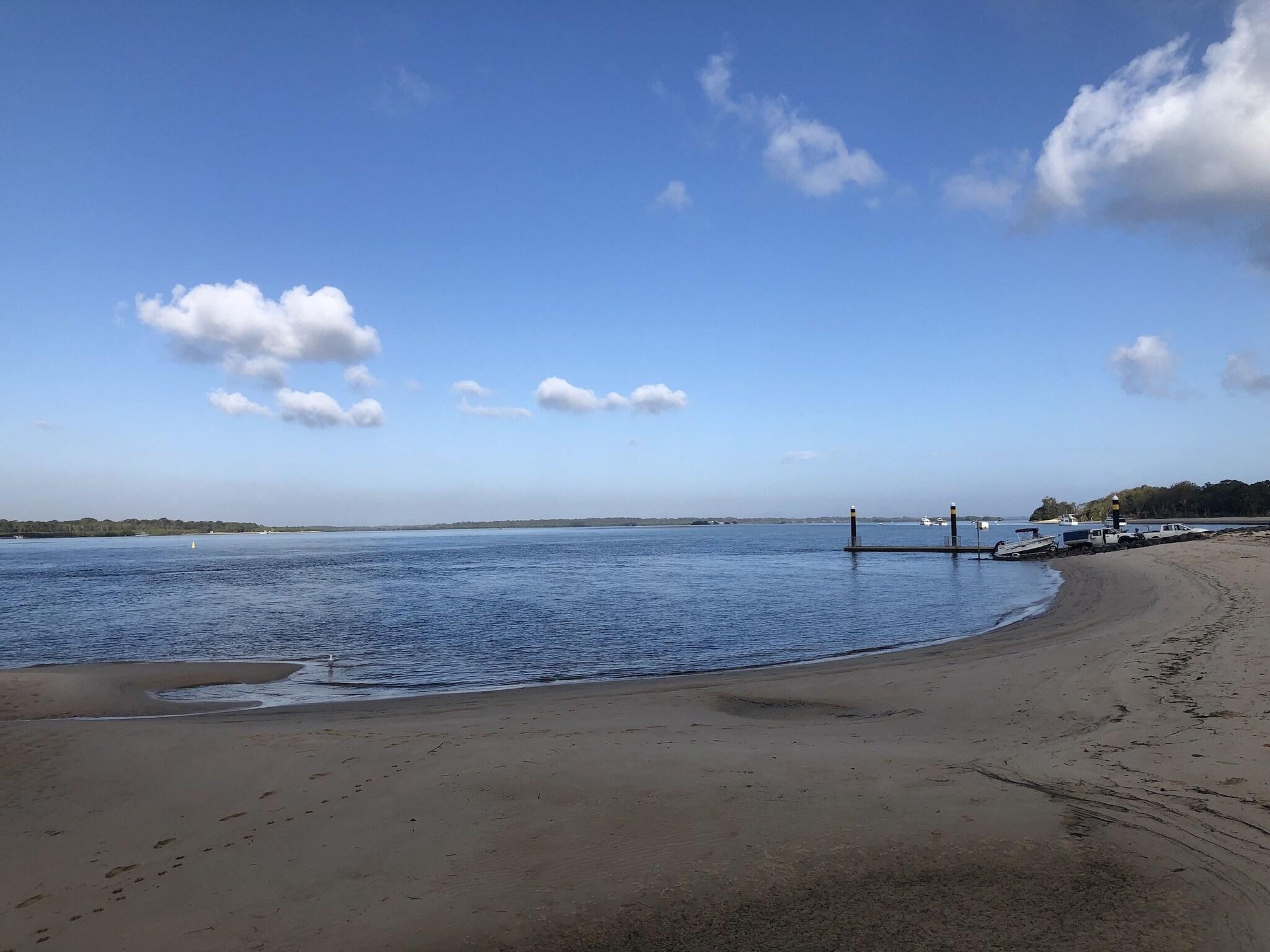 Playa Bribie Island Hotel