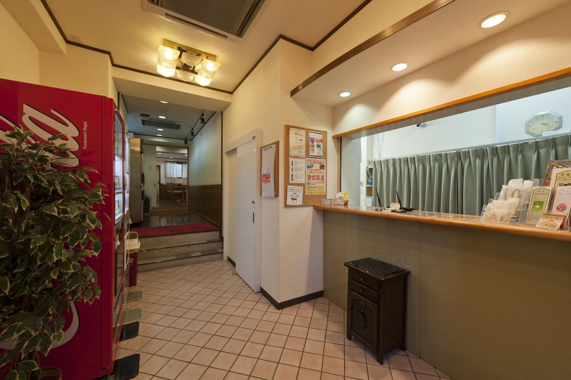 Vista Lobby Condominium Hotel Grandview Atami