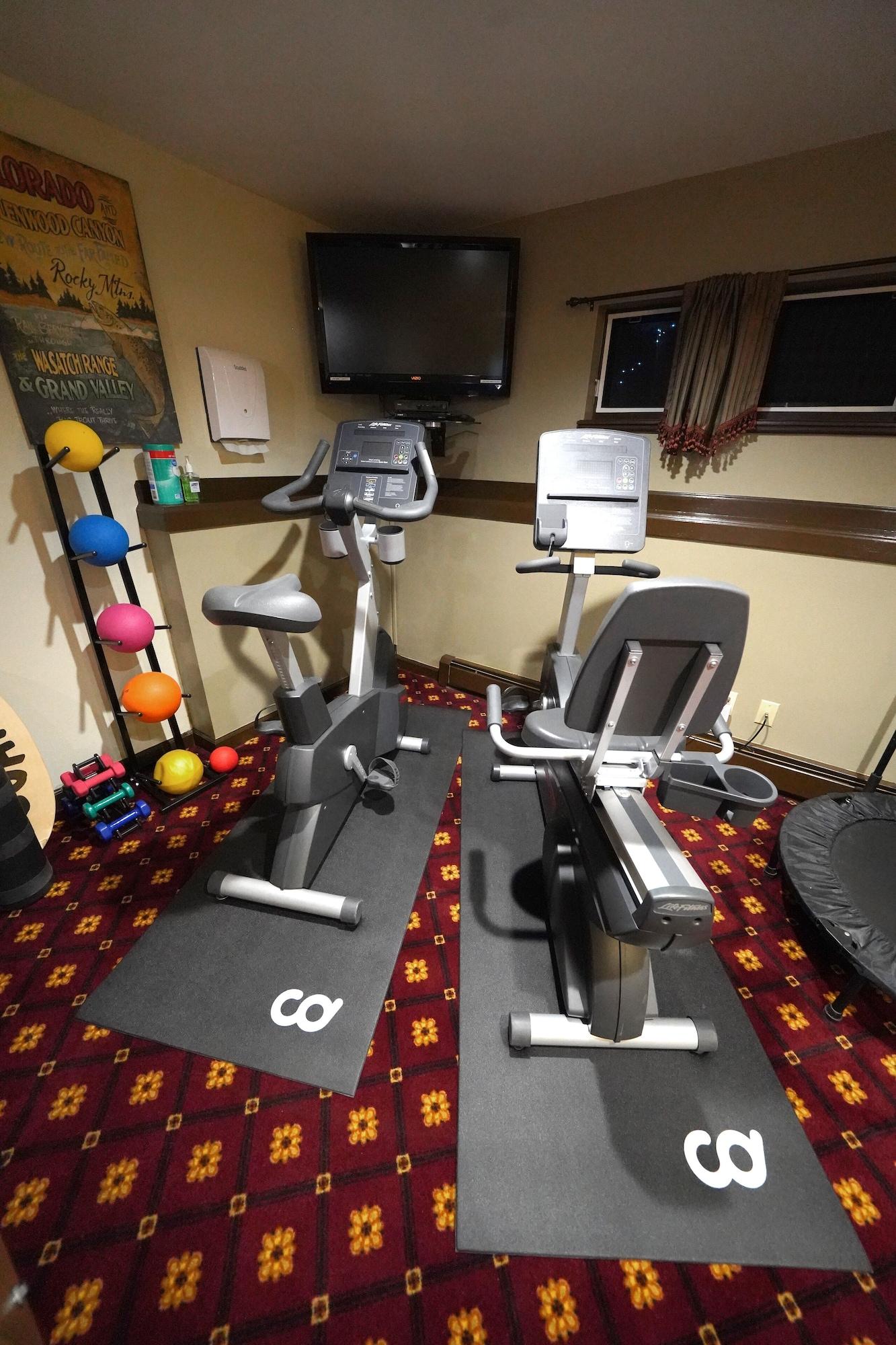 Gimnasio Frisco Inn on Galena Street