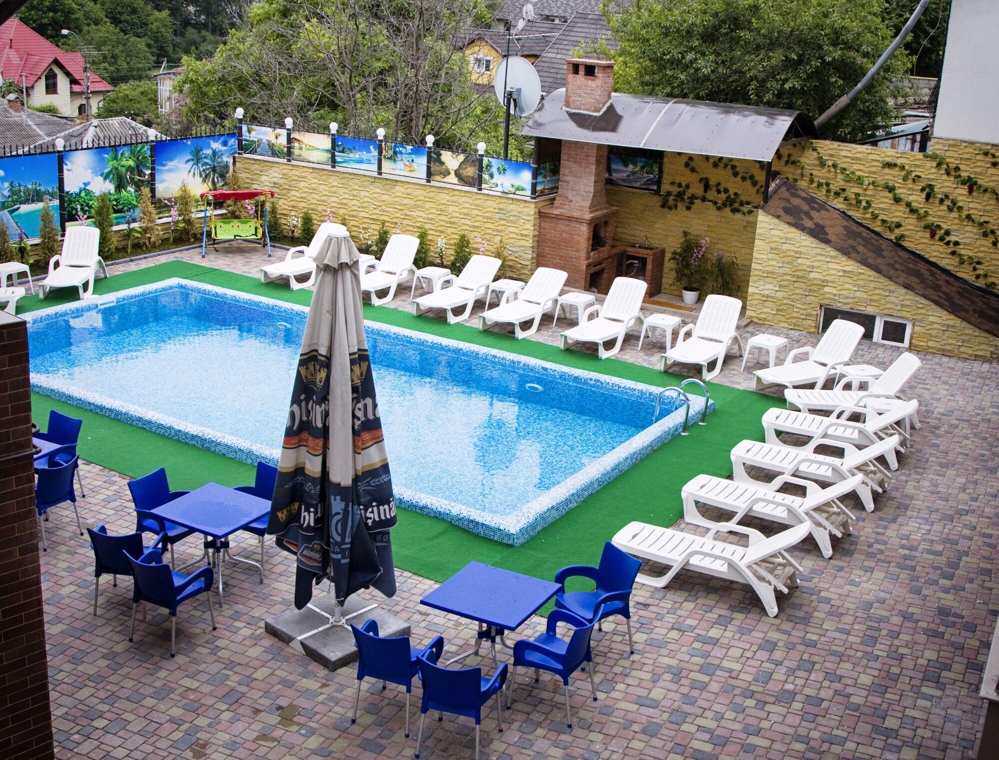 Vista Piscina Vila Lolo