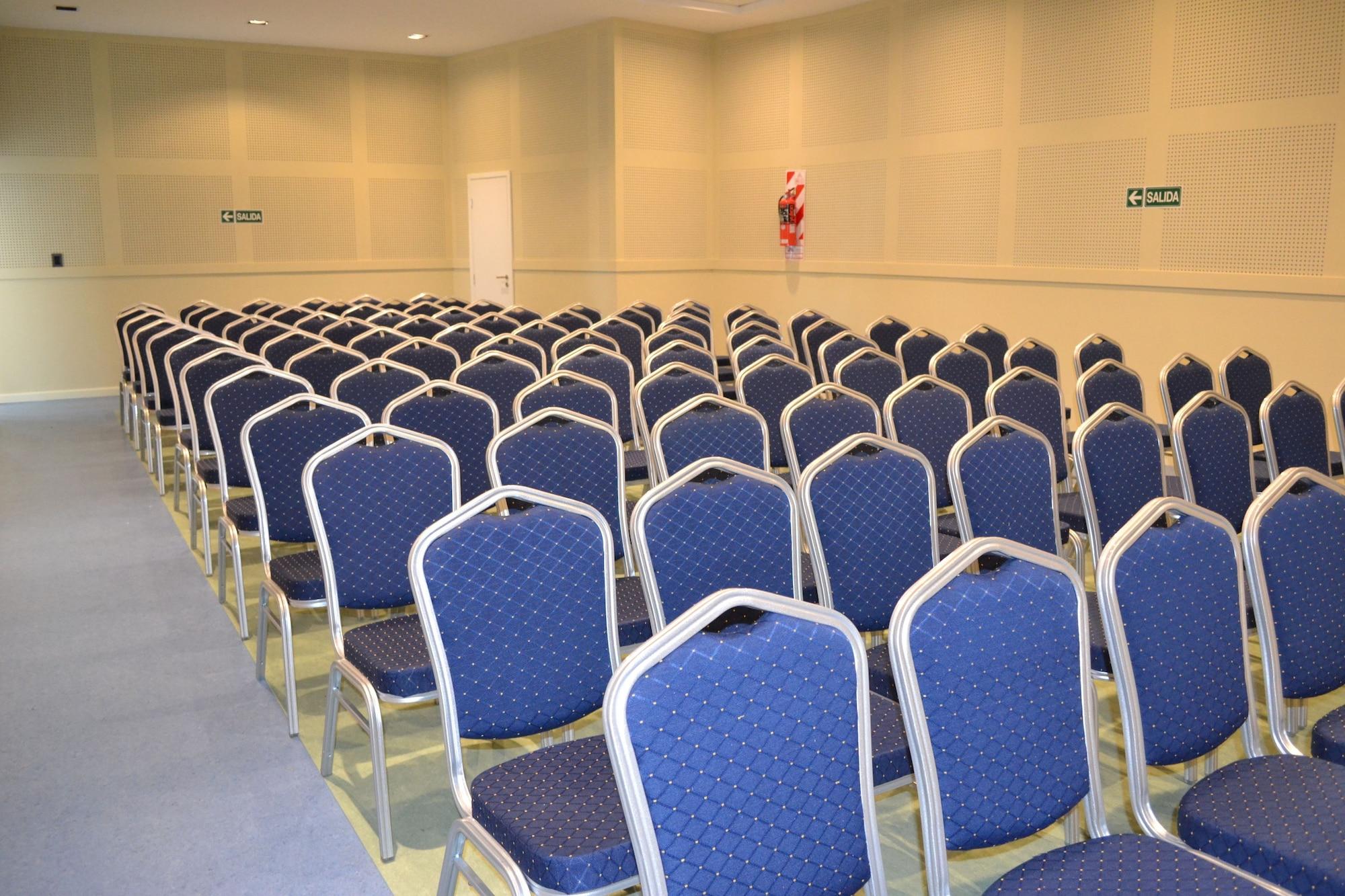 Sala de Reuniones Hotel Oscar Lescano