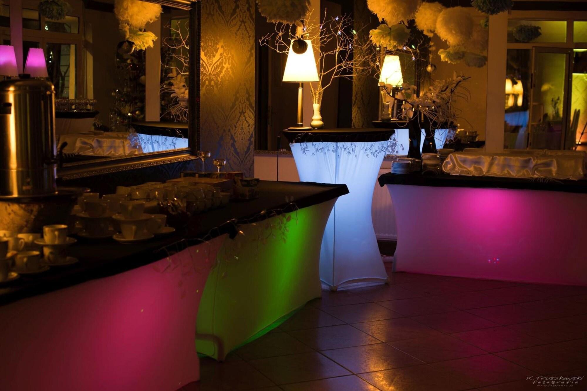 Bar/Salón Noclegi Europa