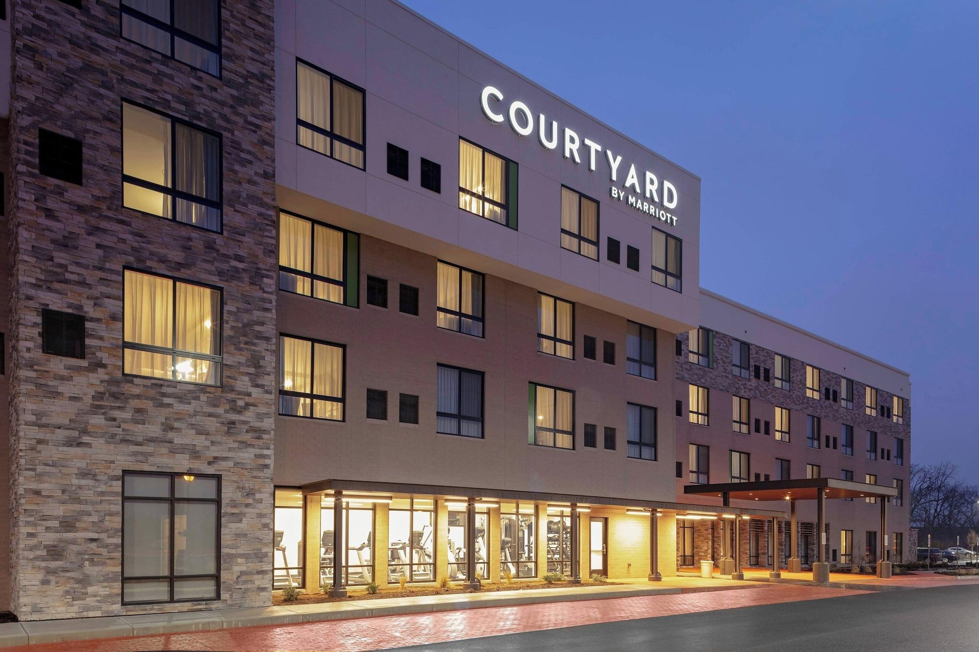 Varios Courtyard by Marriott Cincinnati Mason