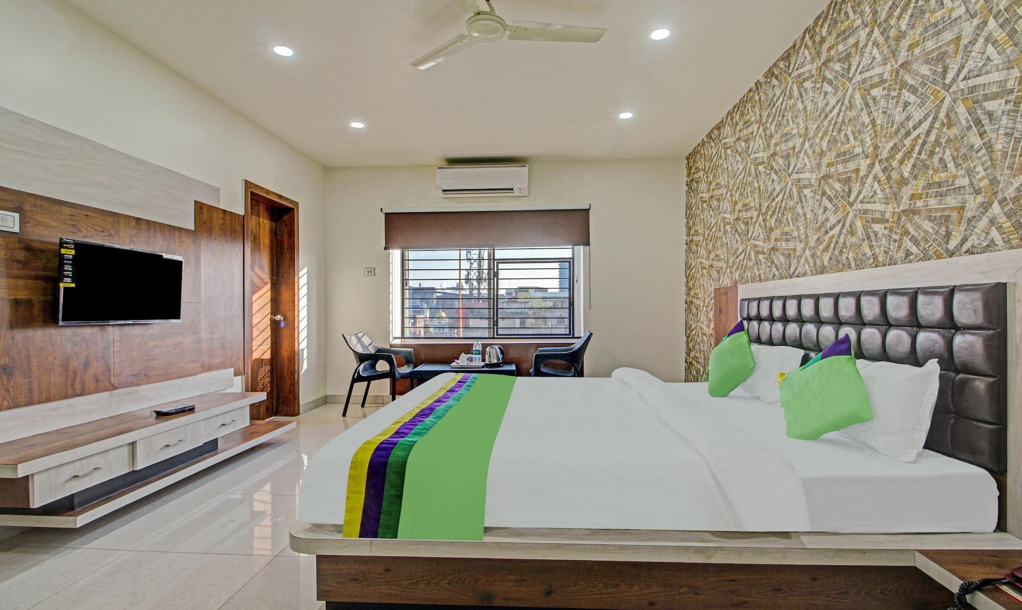 Varios Treebo Golden Heights