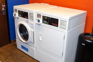 Alojamiento - Holiday Inn Express Hotel and Suites Miami