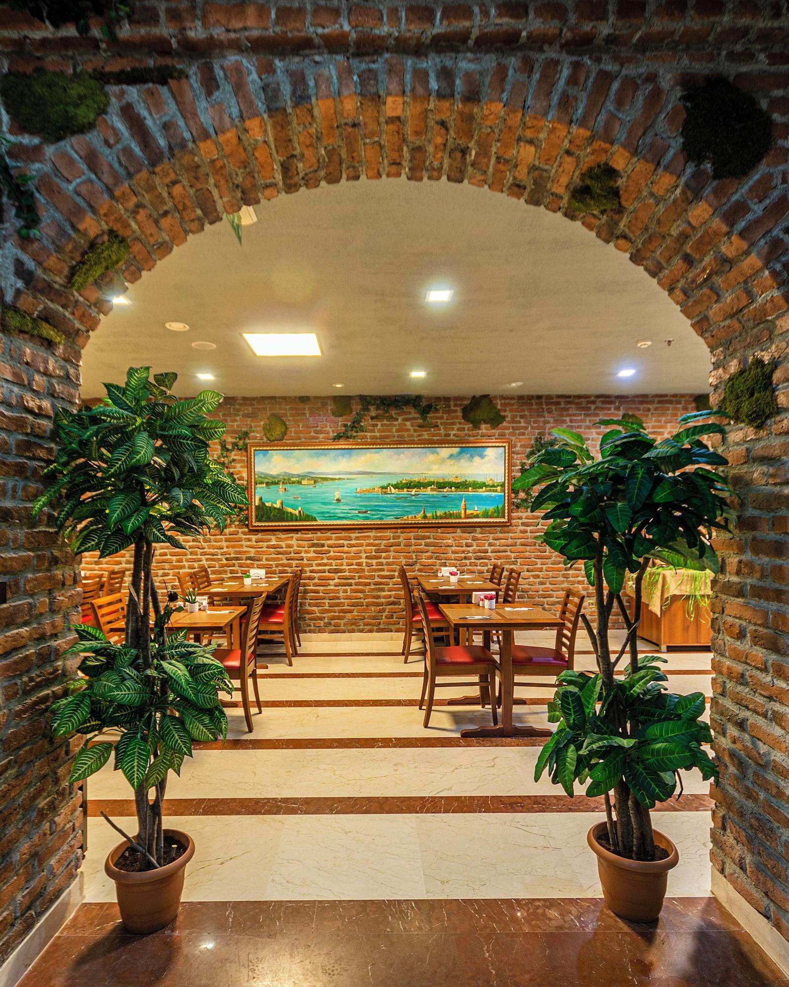 Restaurant Aprilis Hotel - Special class