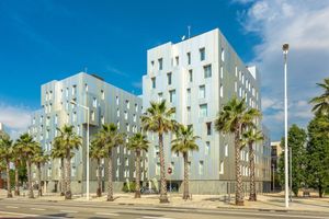Alojamiento - Homearound Rambla Suite & Pool
