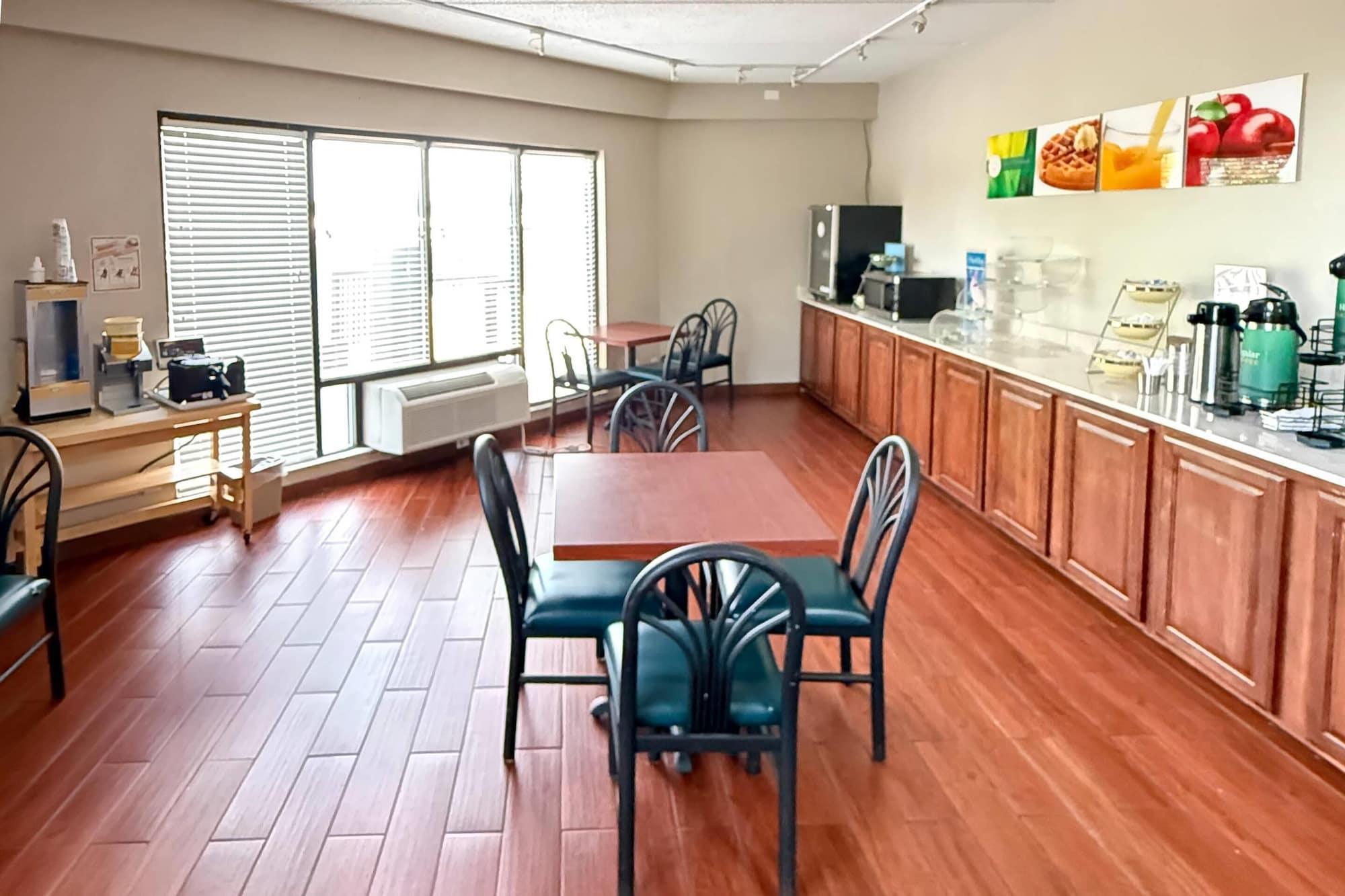 Restaurant Quality Inn And Suites