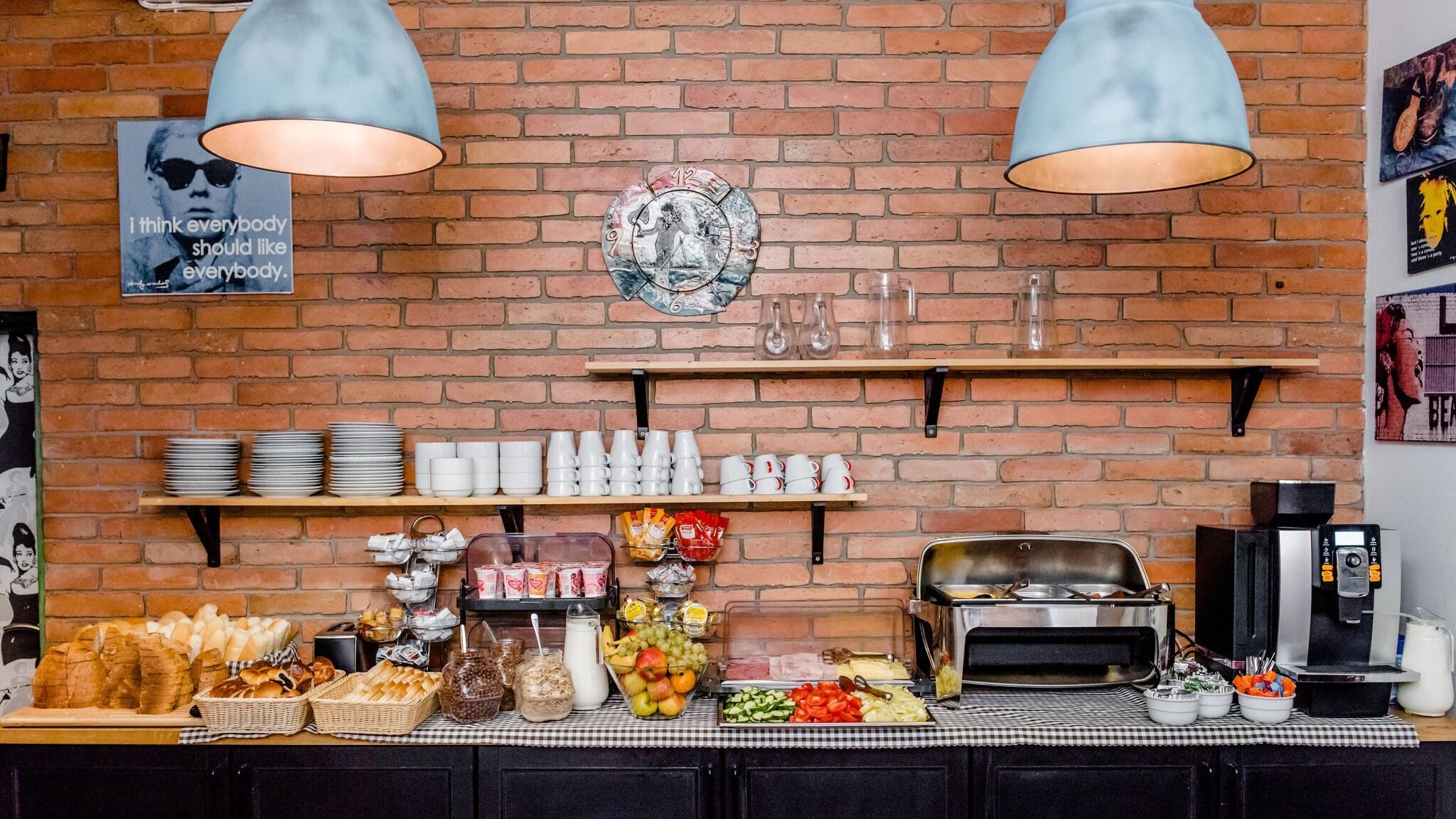 Restaurant Downtown Bratislava B&B