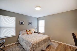 Alquiler Vacacional - Stay next to SpookyNook! 2BD Townhome w/Garage Off Street Parking - Walk 2 Event