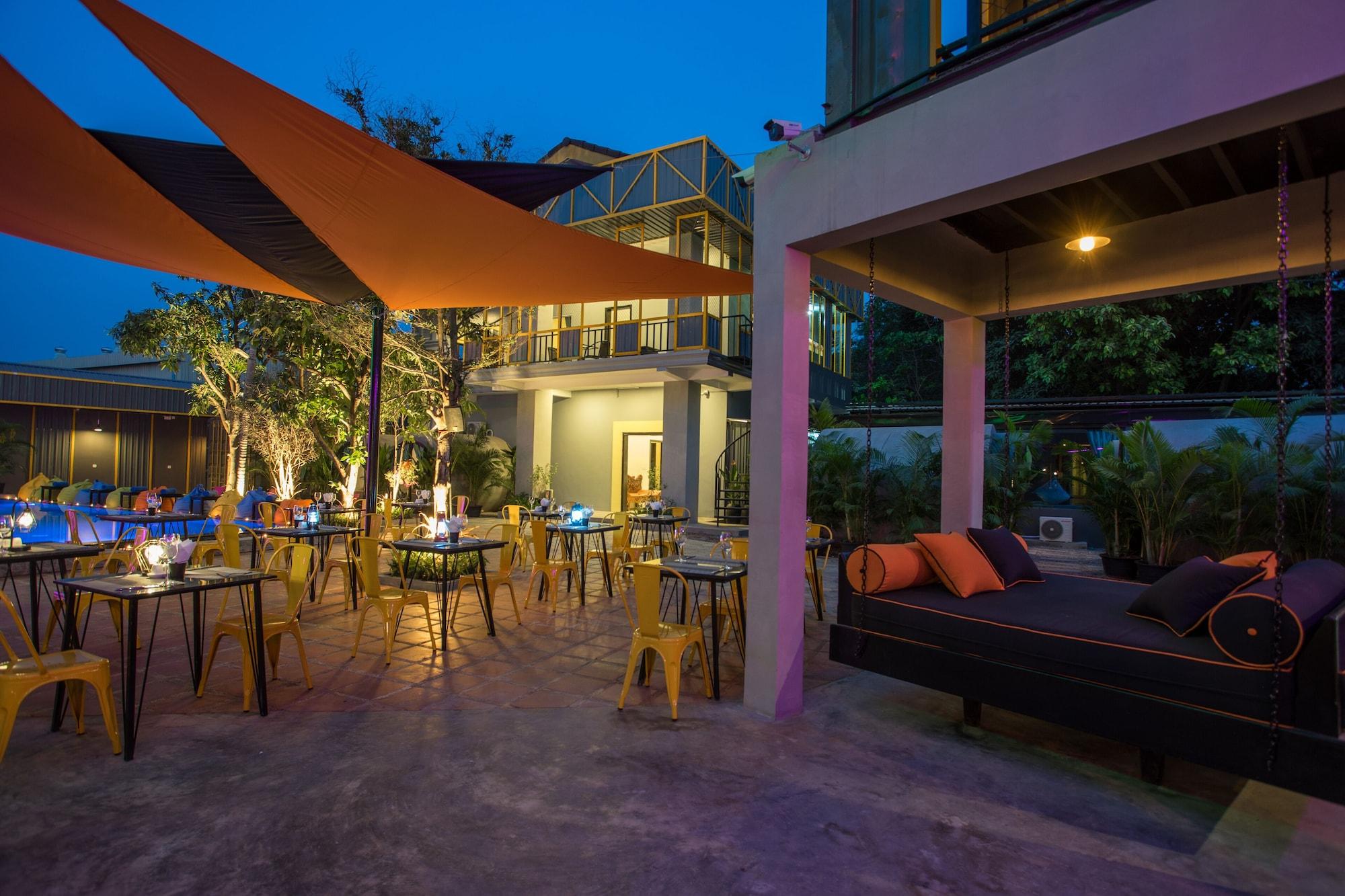 Bar/Salón White Rabbit Hostel - Adults Only