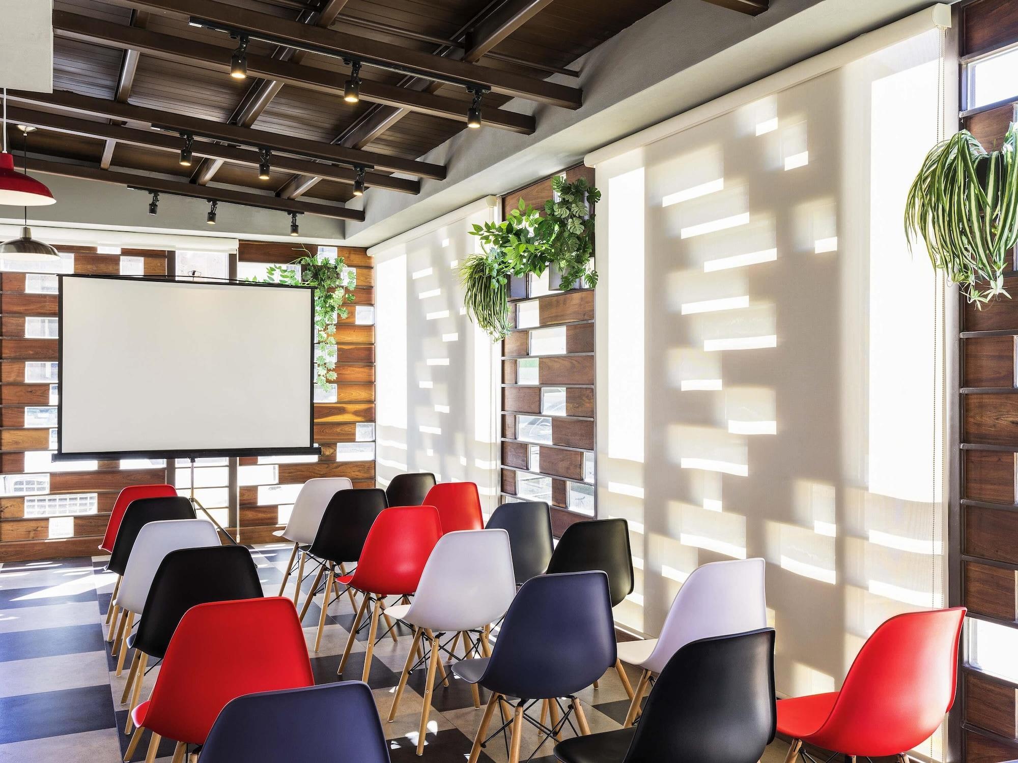 Sala de Reuniones ibis Chihuahua